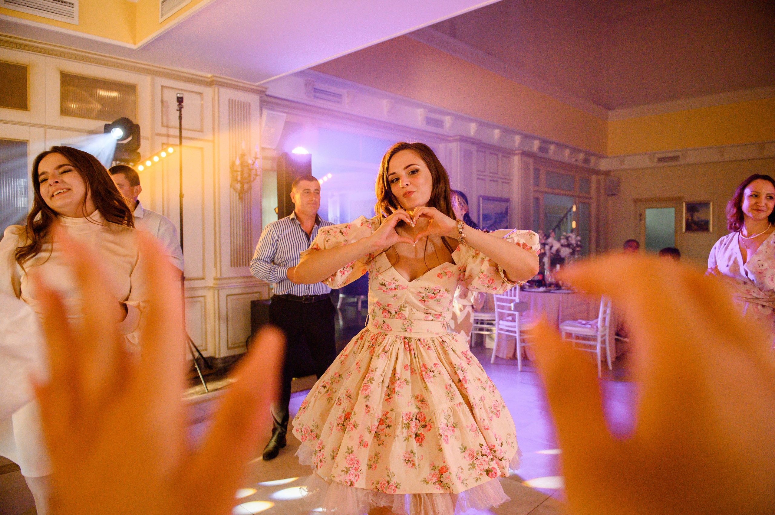 Наші обійми. Фостик Олександр — фотограф