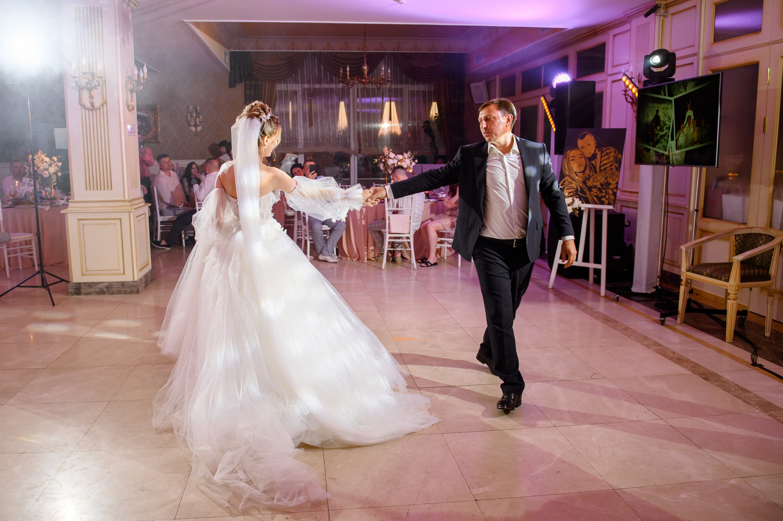 Наші обійми. Фостик Олександр — фотограф