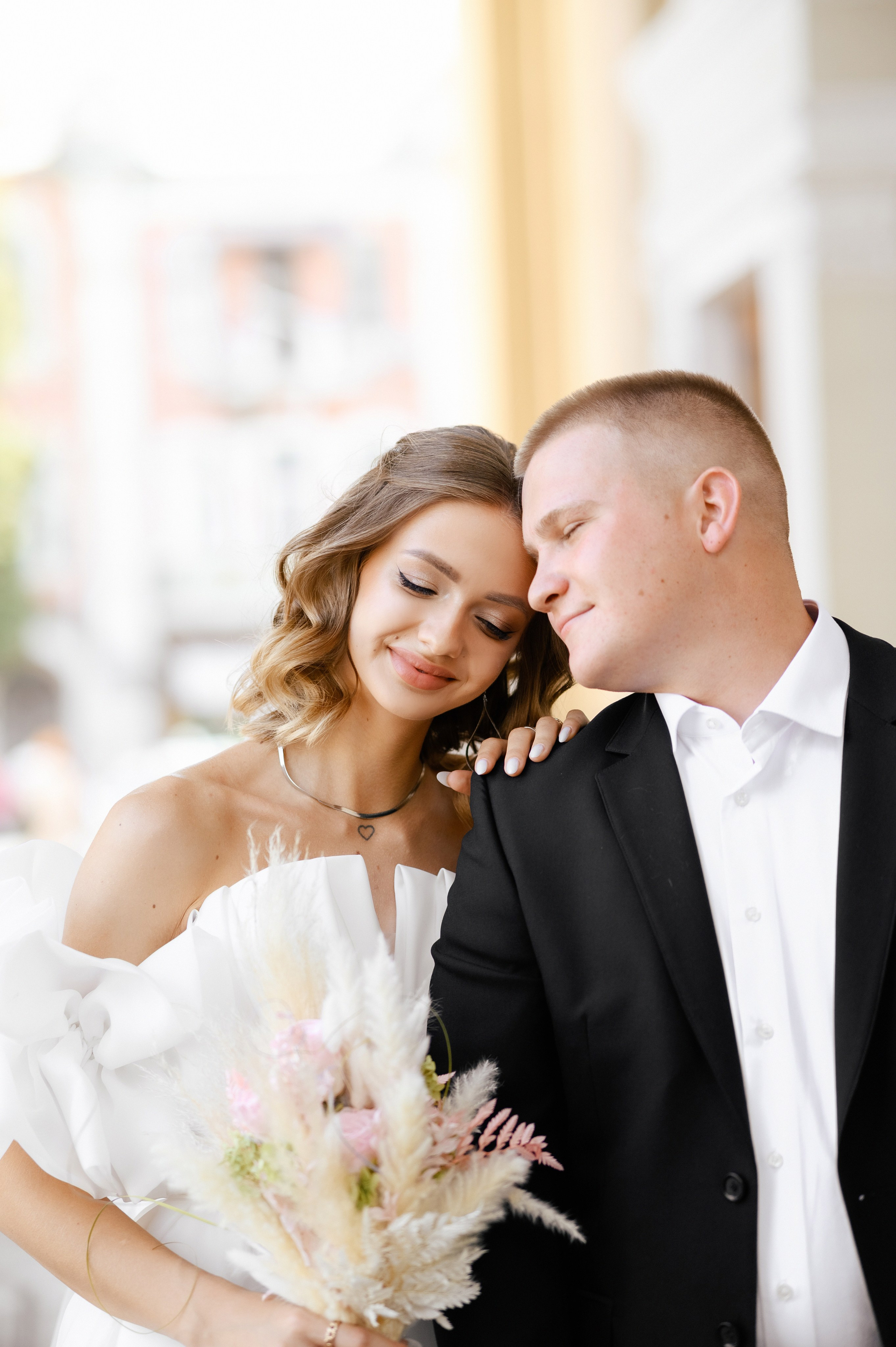 Heart in the palms. Fostik Alexander — photographer