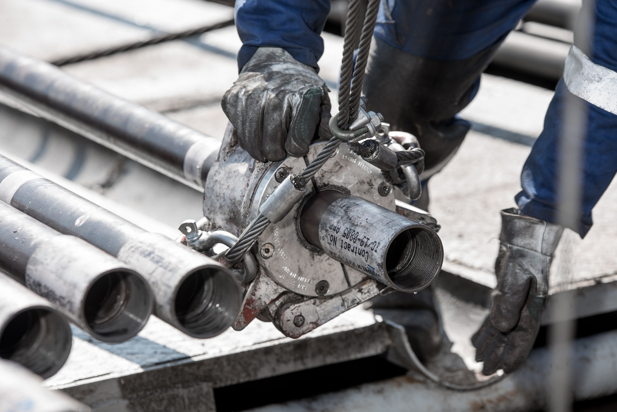 Съемка каталога для нефтегазовой компании «DENIMEX». Фостик Александр — фотограф