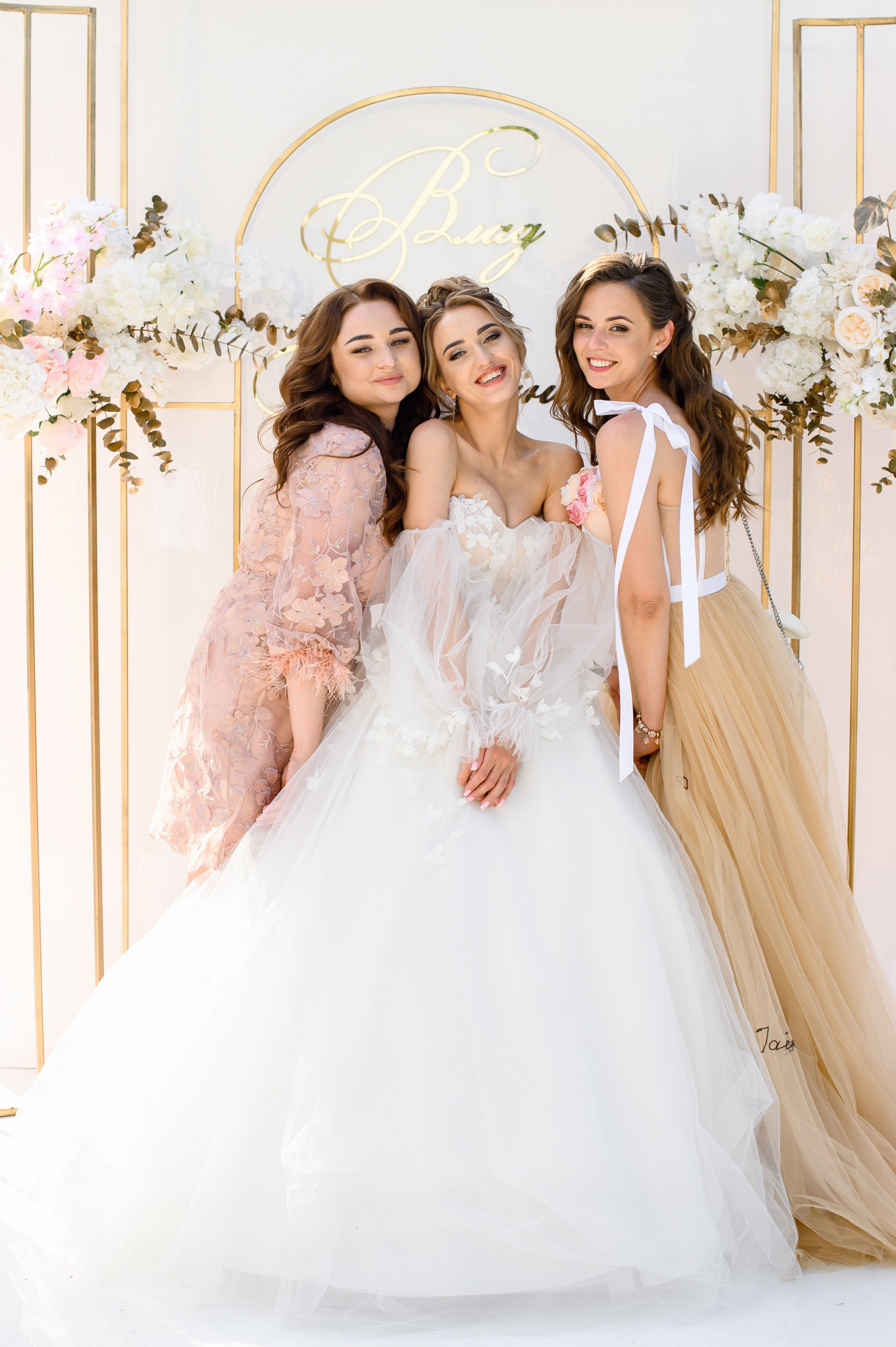 Наші обійми. Фостик Олександр — фотограф