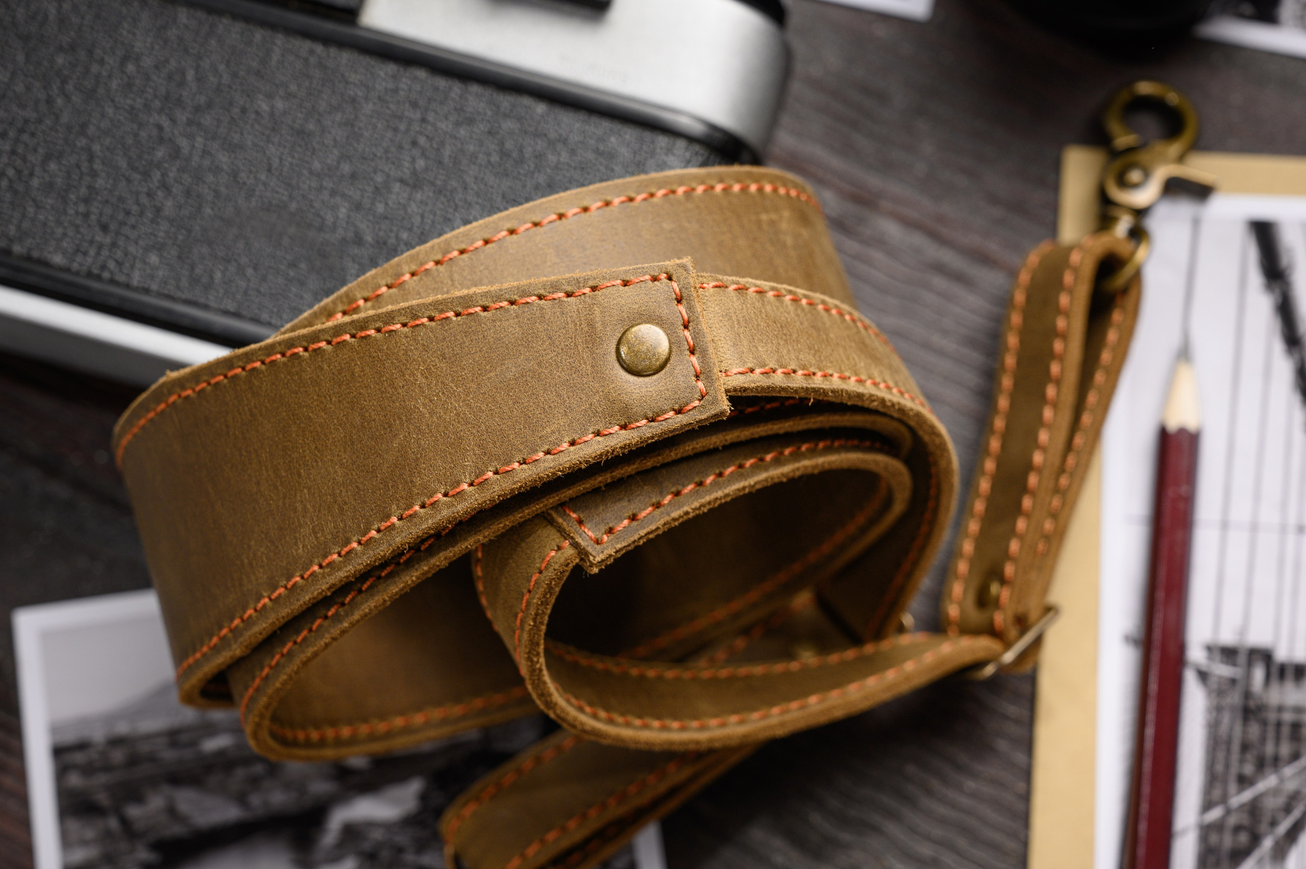 Зйомка шкіряних виробів. Фостик Олександр — фотограф