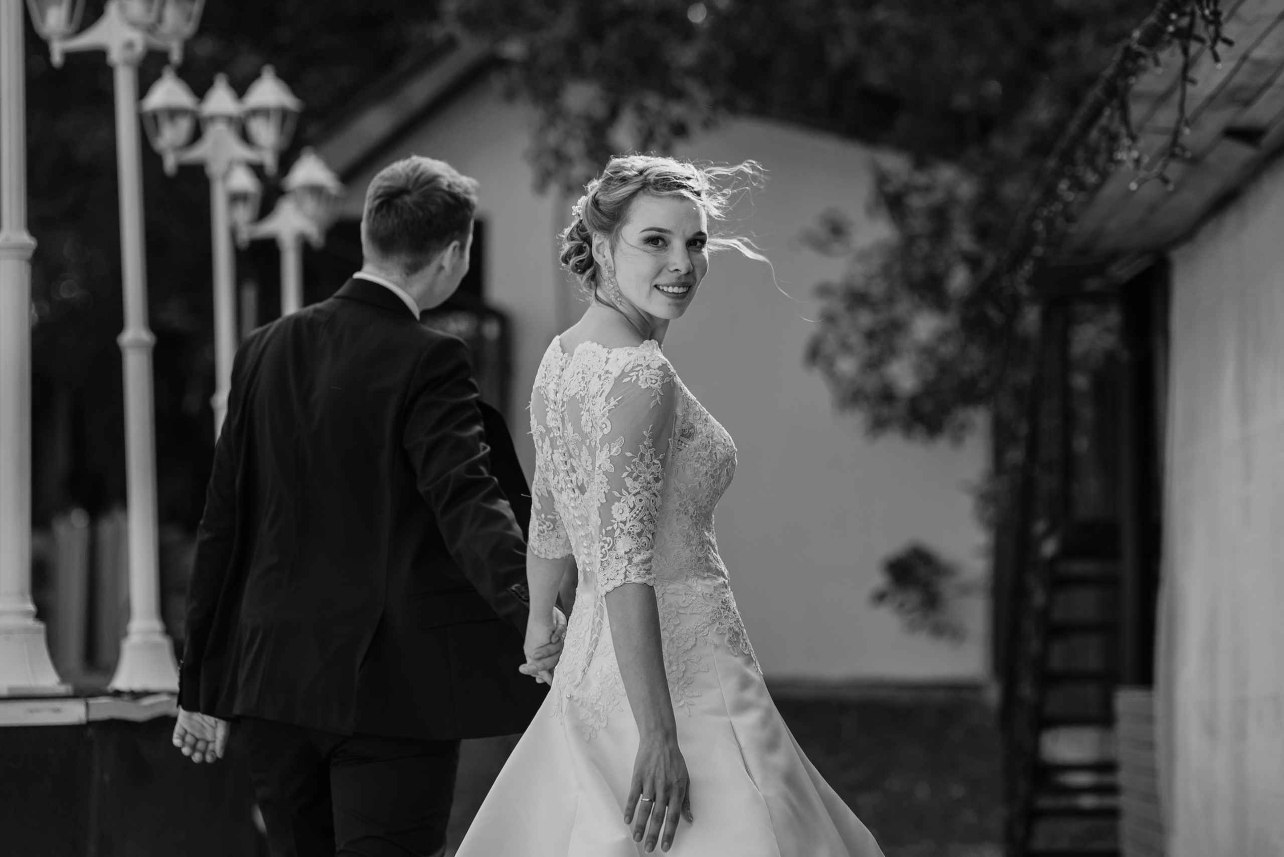 Laconic and elegant wedding. Fostik Alexander — photographer