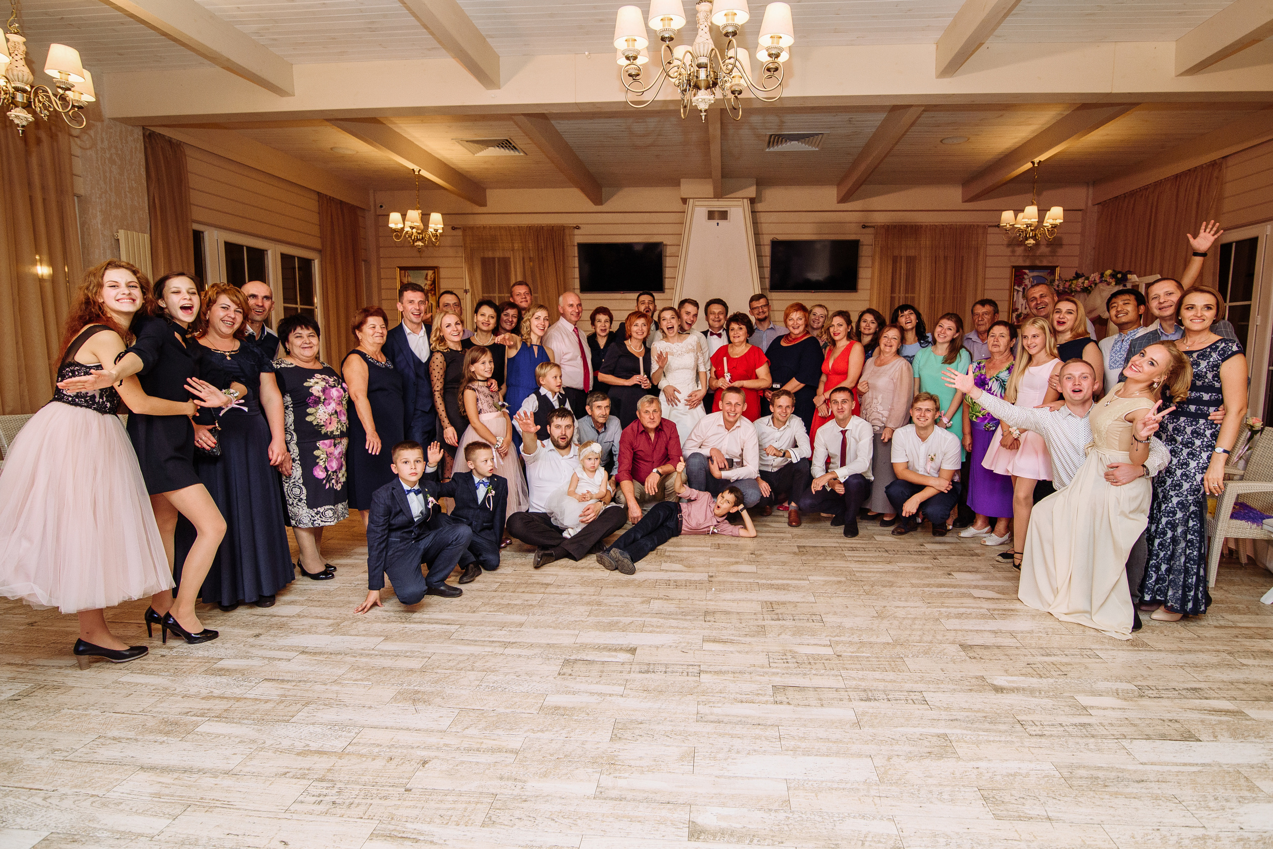 Laconic and elegant wedding. Fostik Alexander — photographer