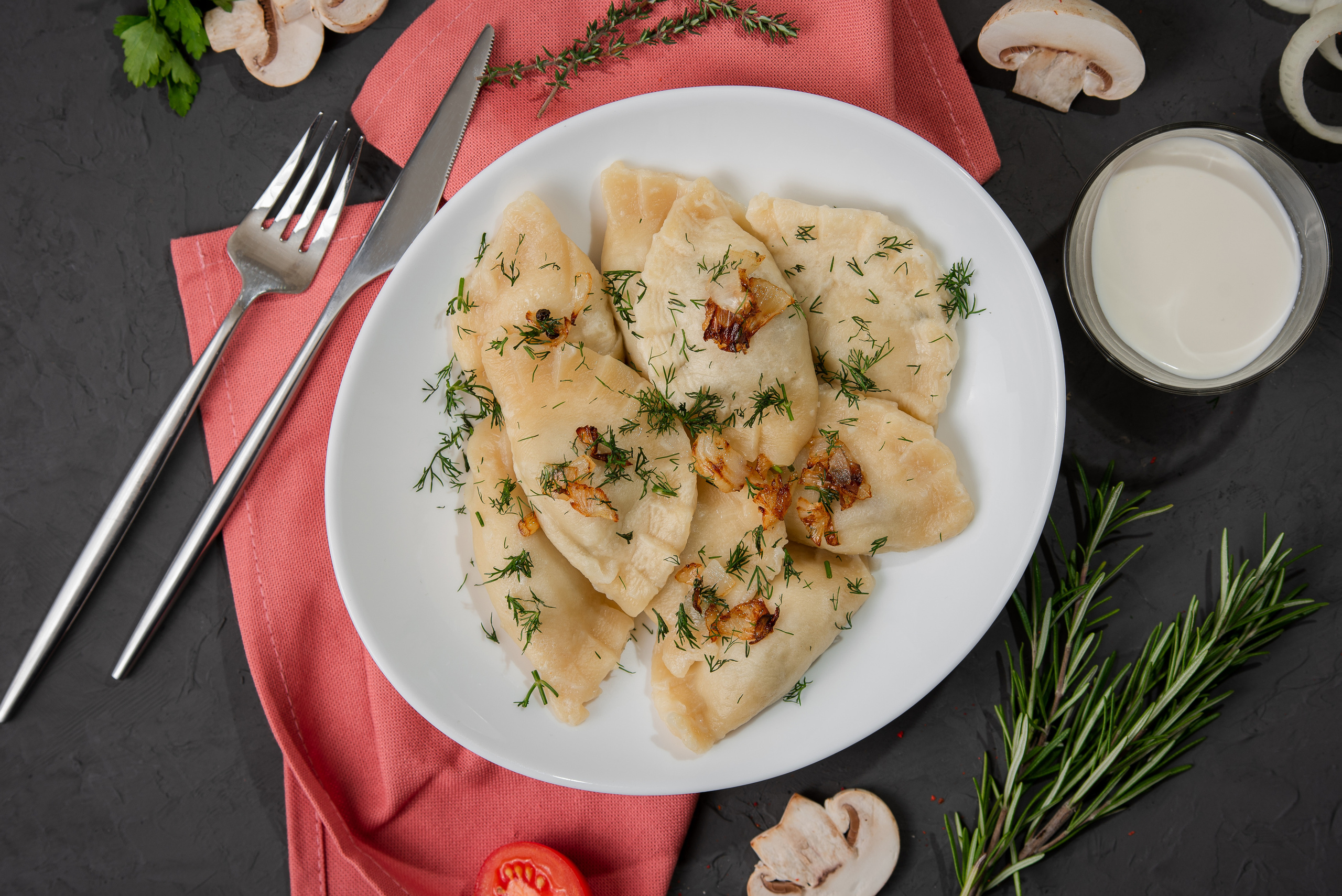 Зйомка напівфабрикатів «Маминими руками». Фостик Олександр — фотограф