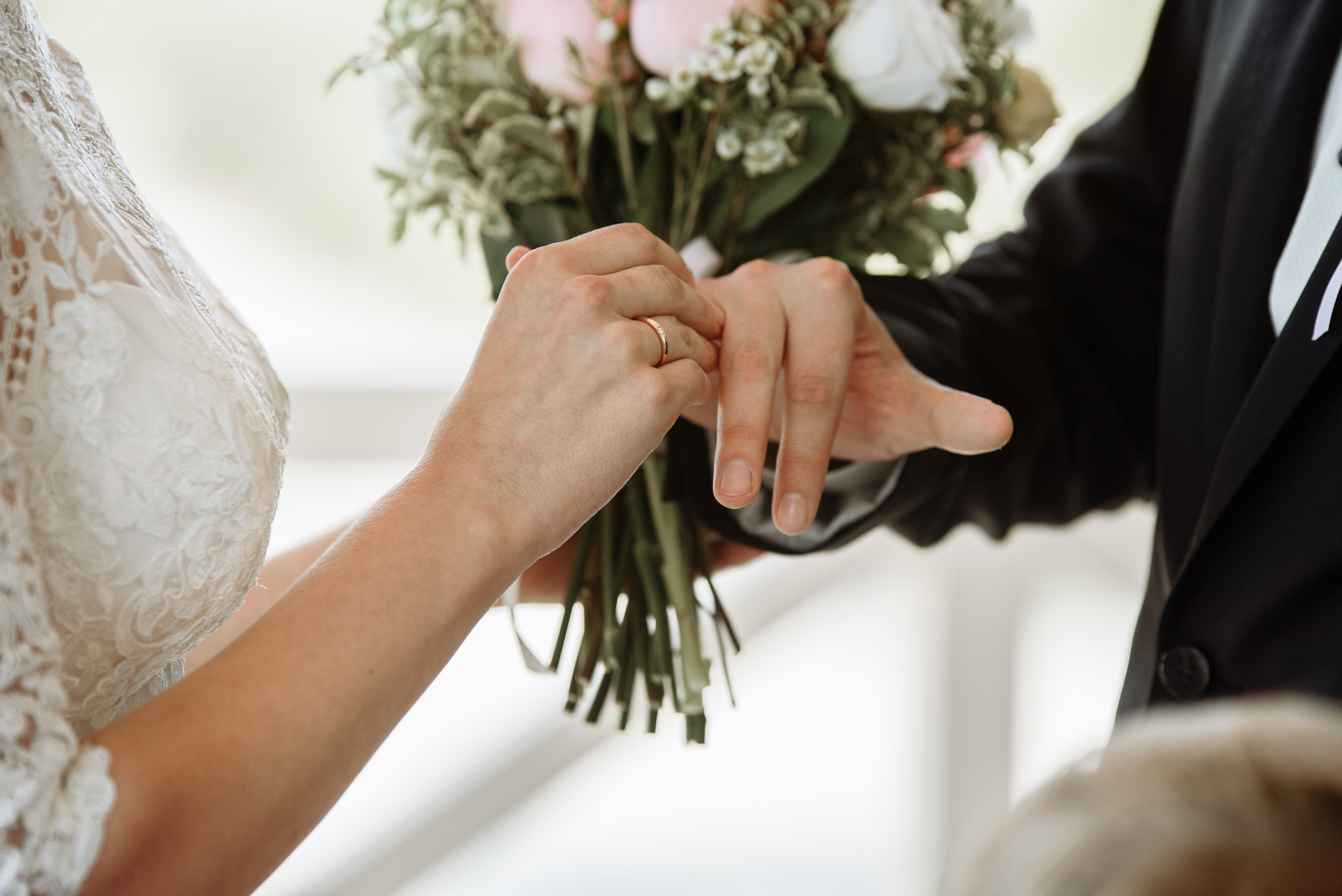 Laconic and elegant wedding. Fostik Alexander — photographer