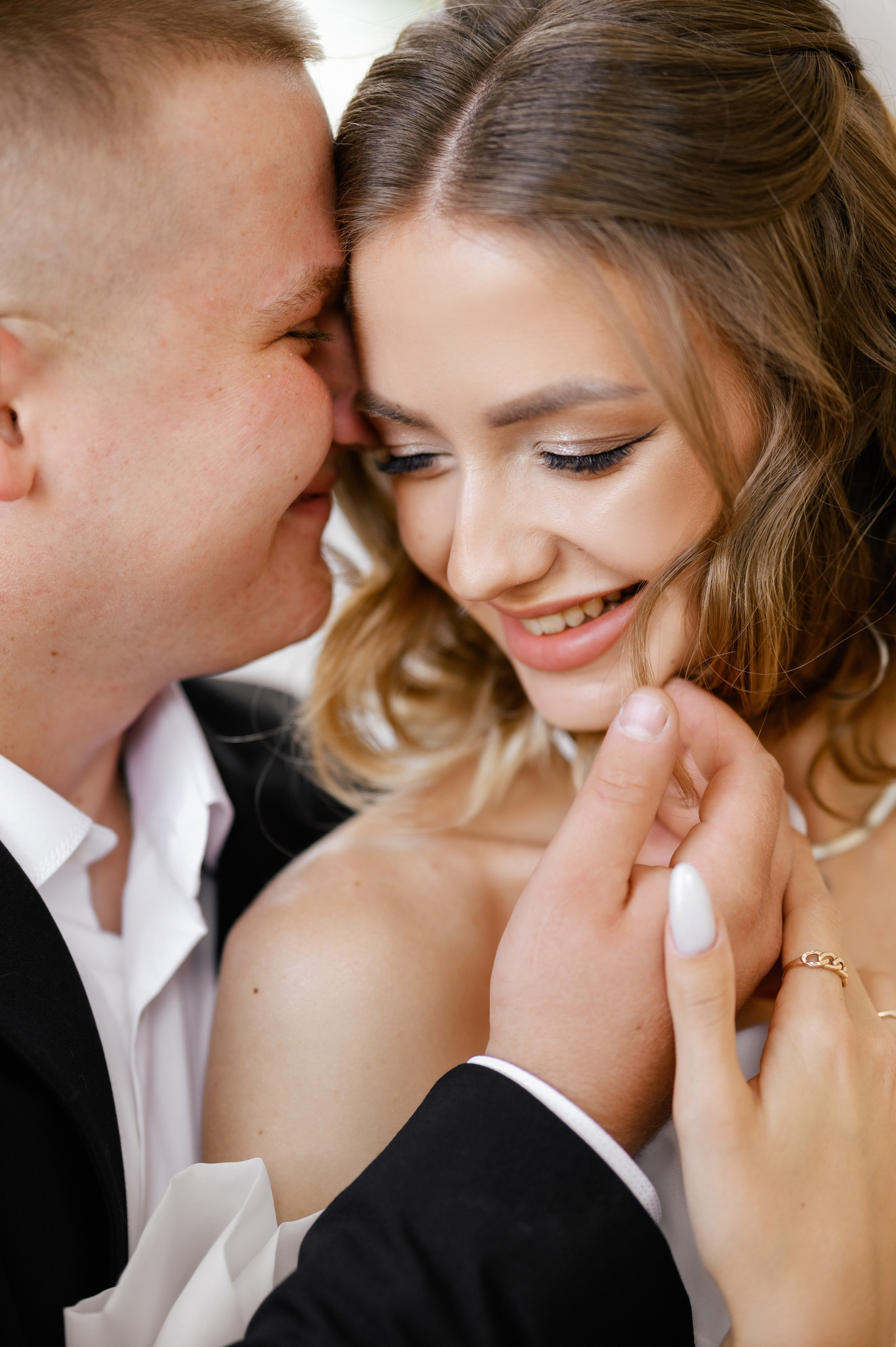 Heart in the palms. Fostik Alexander — photographer