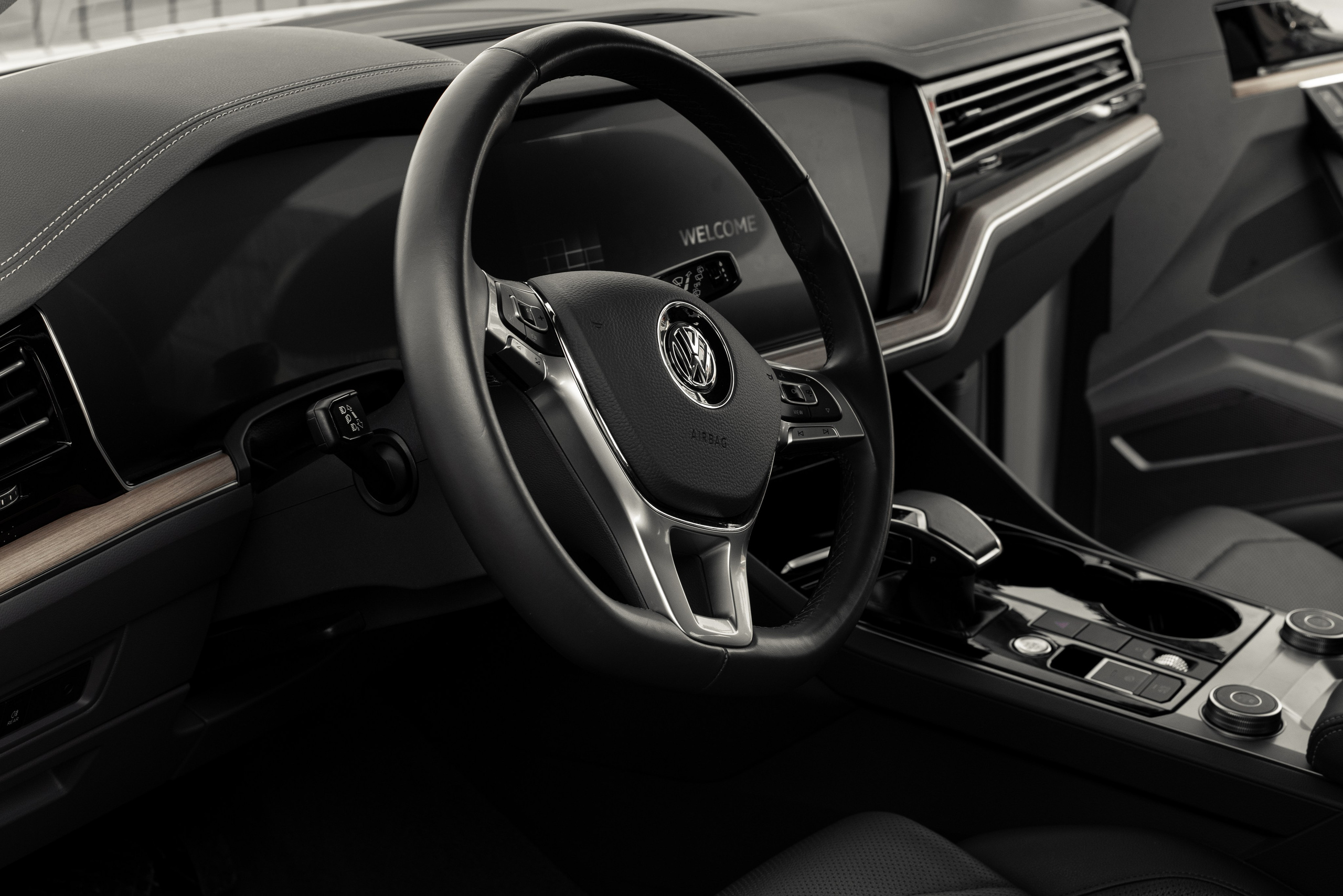 Съемка для автомобильного салона Volkswagen. Фостик Александр — фотограф