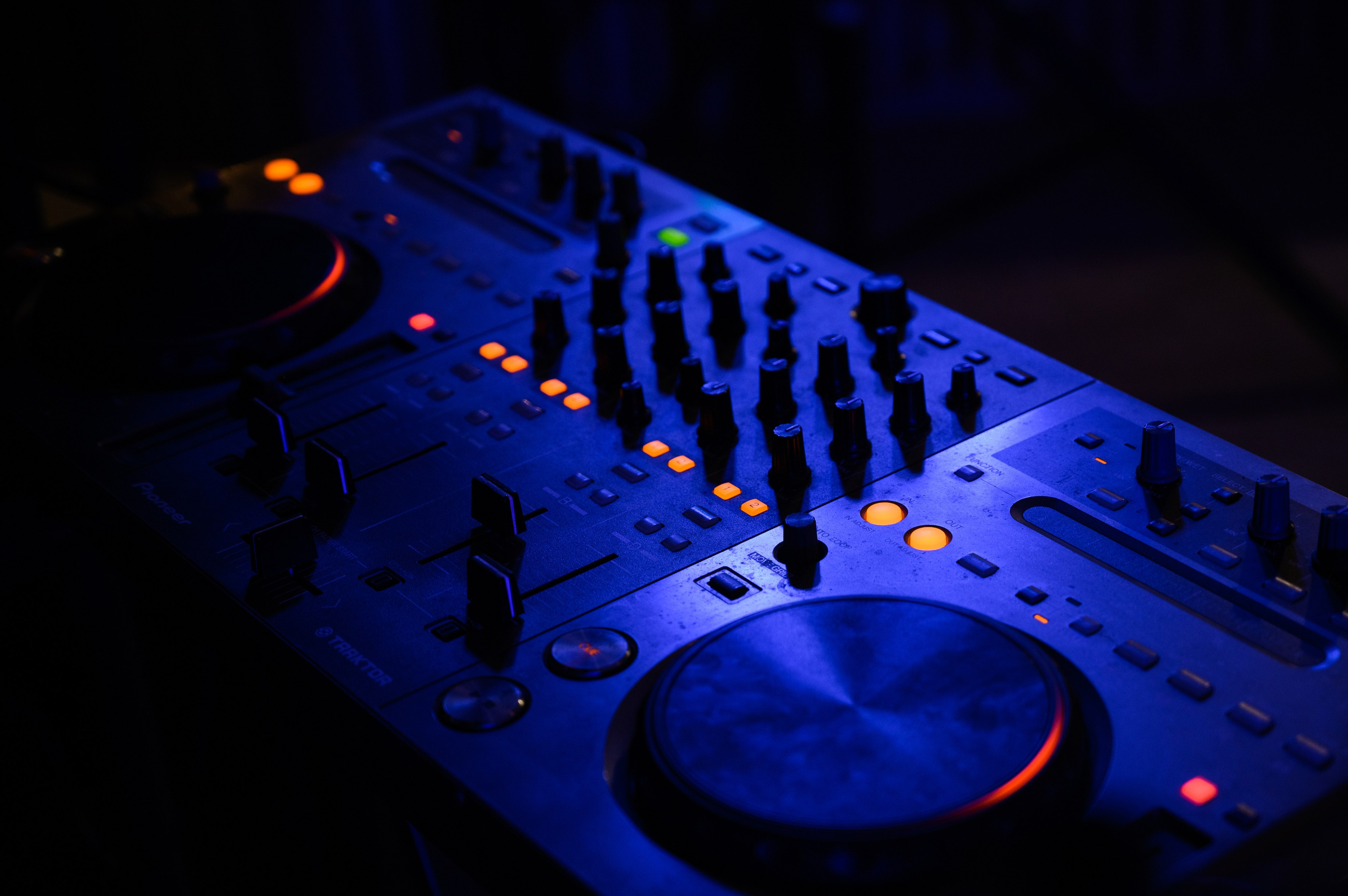 Ours forever. Fostik Alexander — photographer