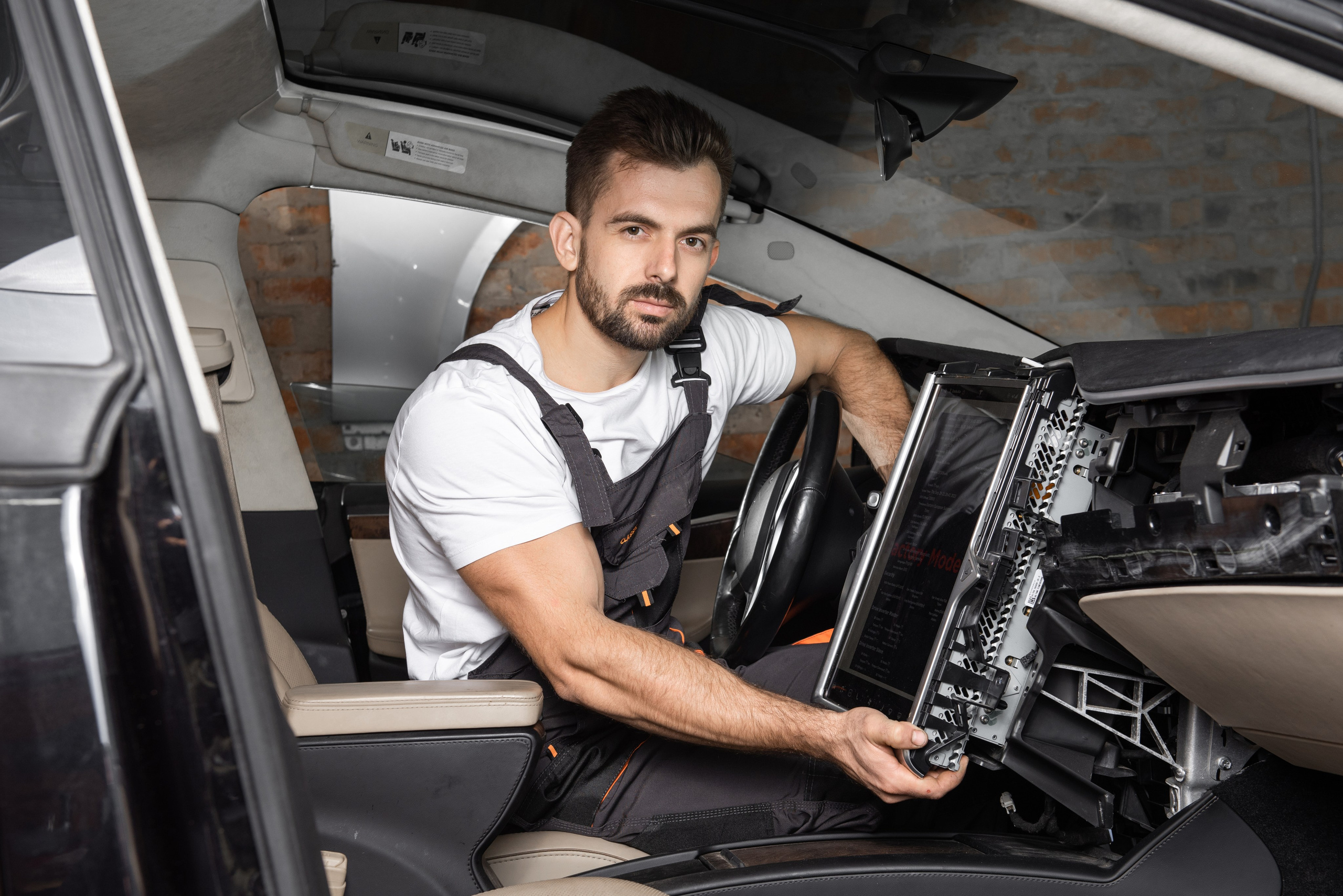 Tesla_help. Фостик Александр — фотограф