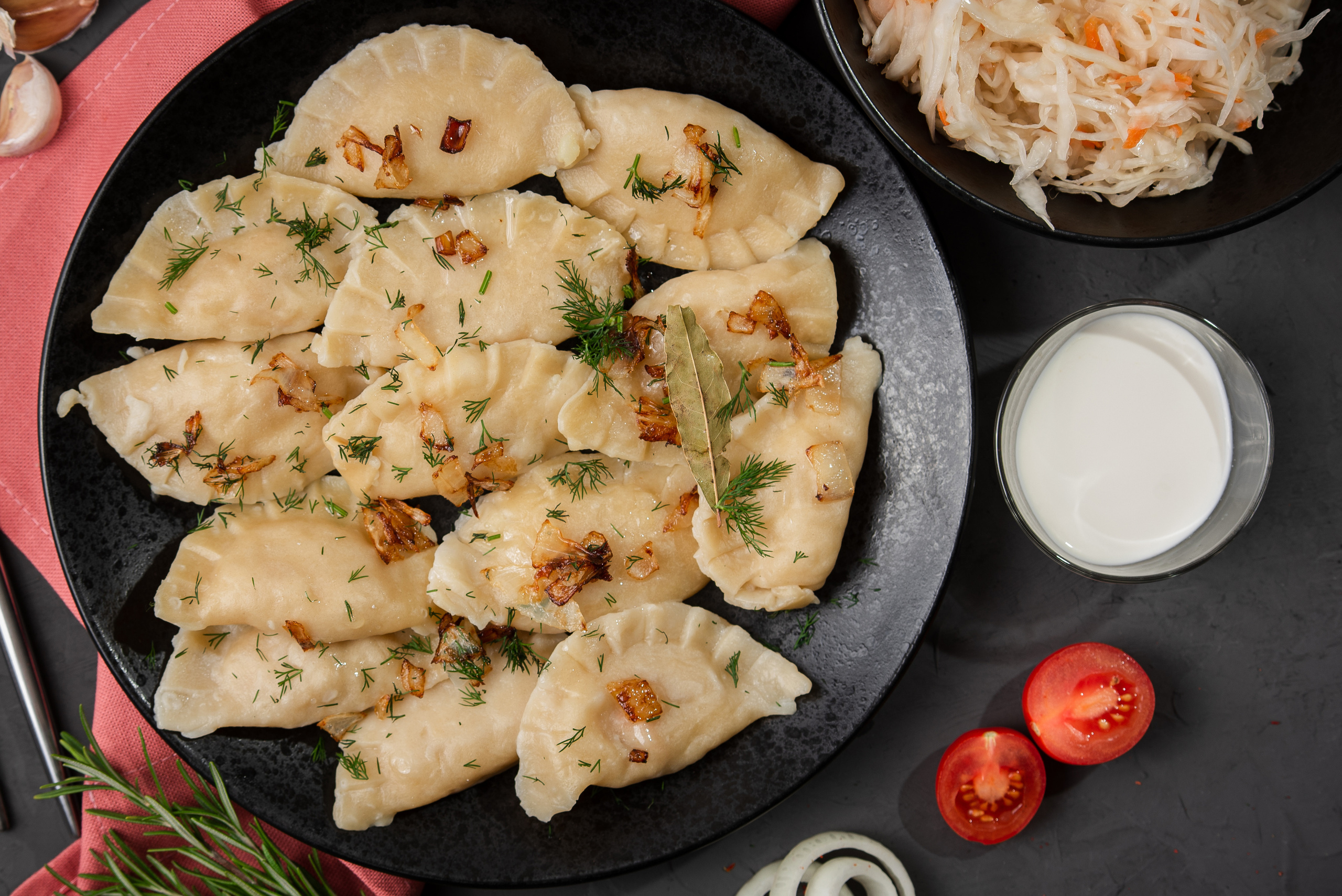 Зйомка напівфабрикатів «Маминими руками». Фостик Олександр — фотограф