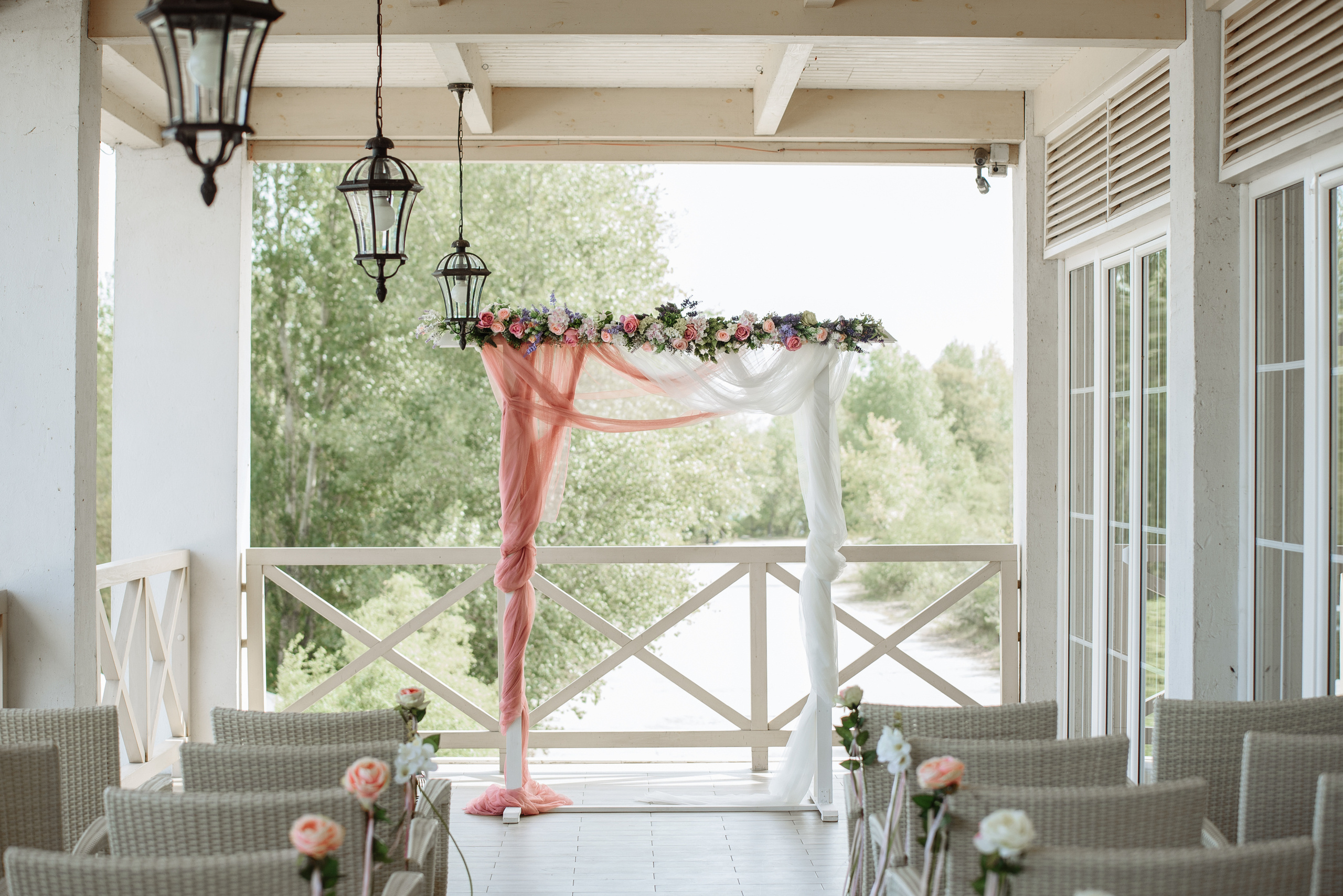 Laconic and elegant wedding. Fostik Alexander — photographer