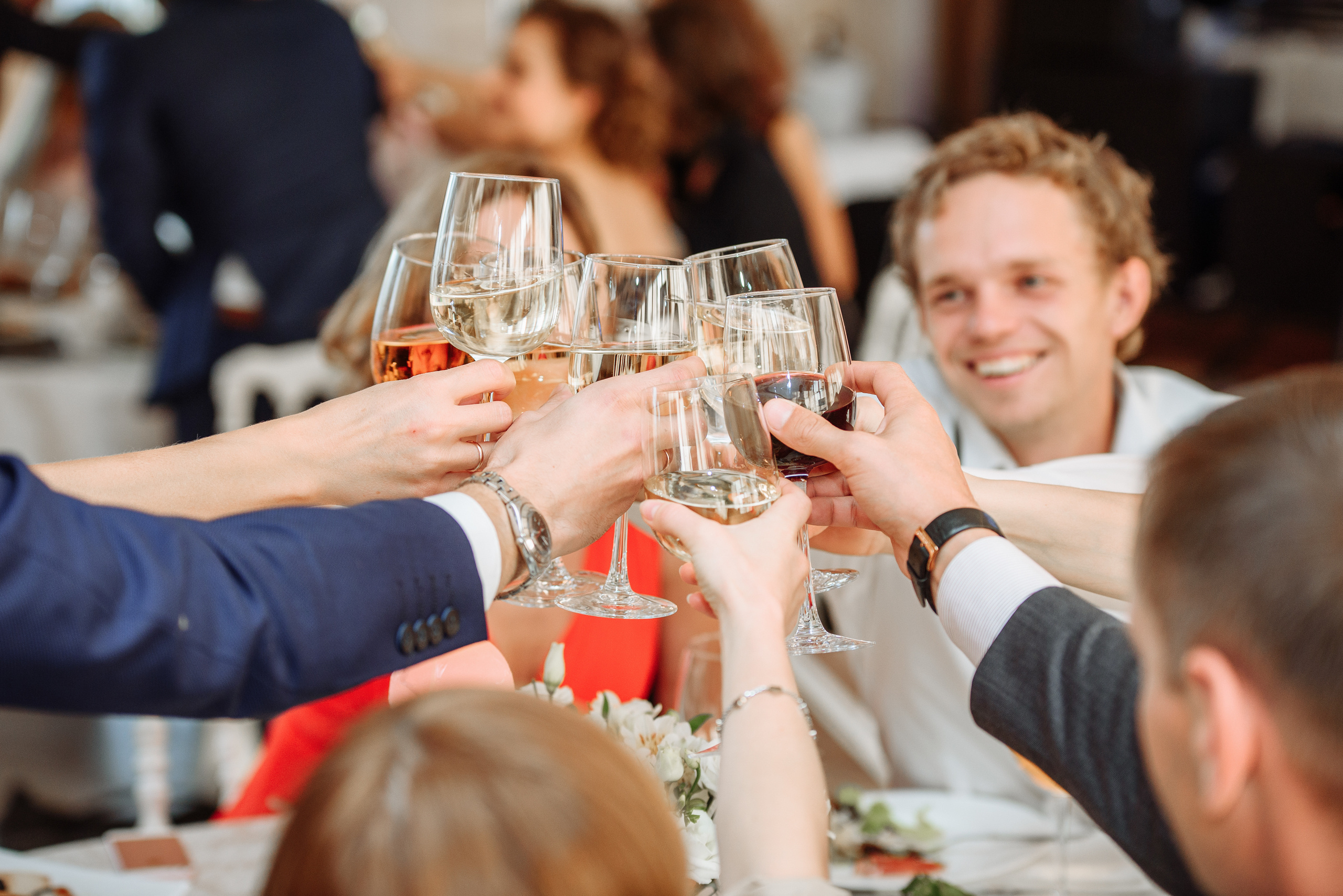 Laconic and elegant wedding. Fostik Alexander — photographer