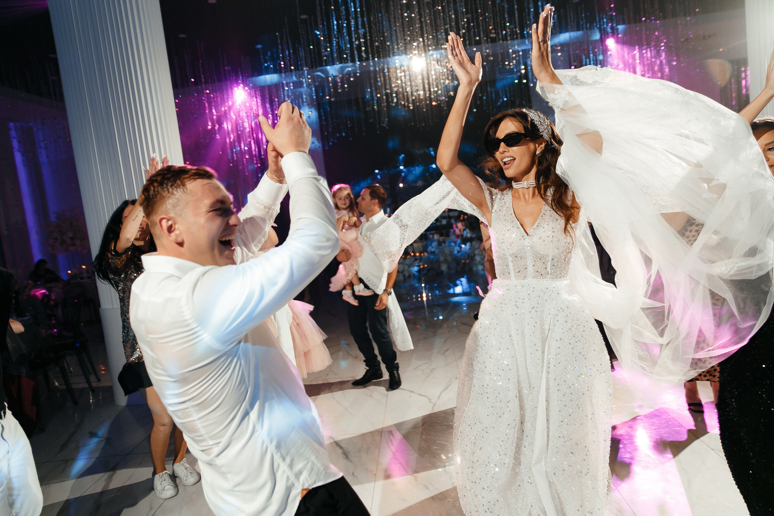 праздничная атмосфера свадебного вечера в Richland