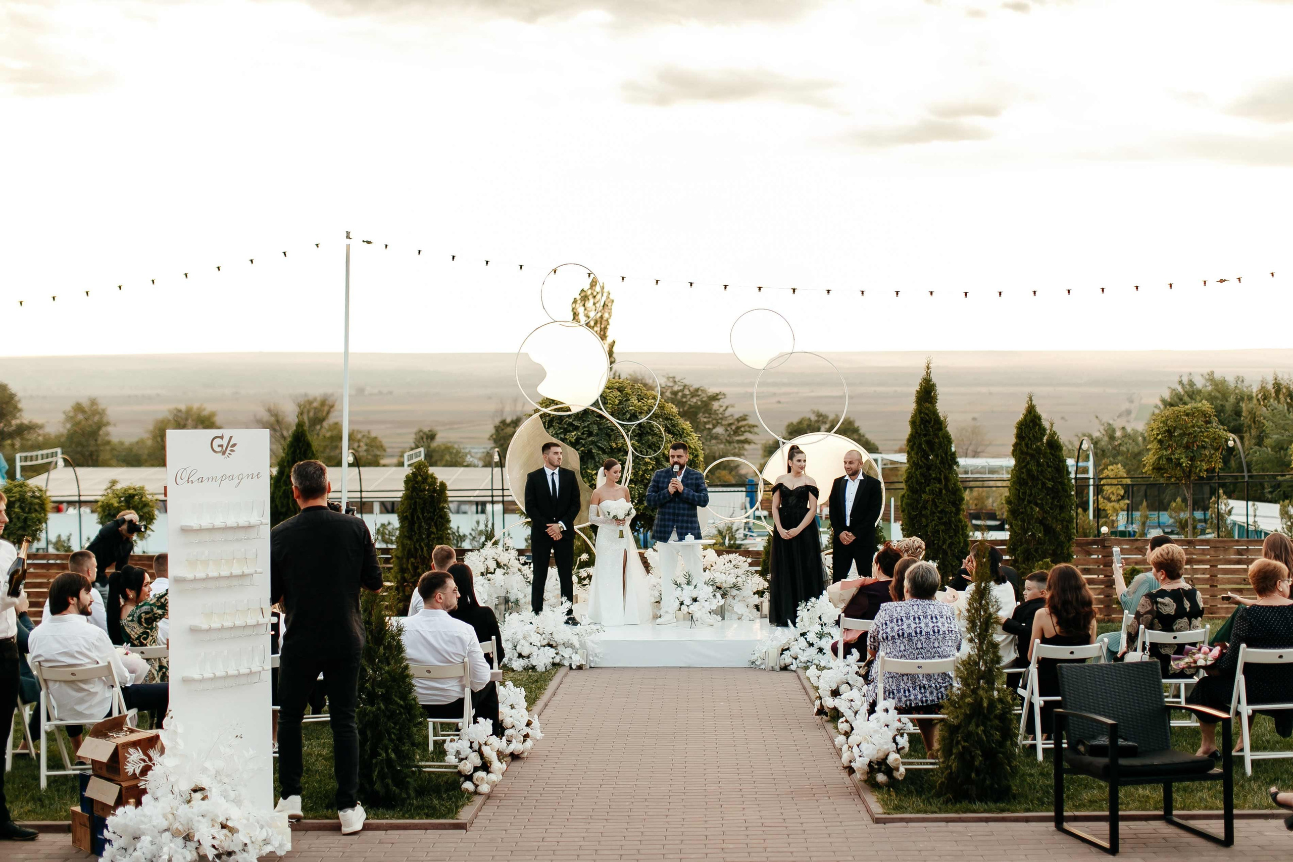 Jhj. Fotograf nuntă & botez în Chișinău — eS Photography