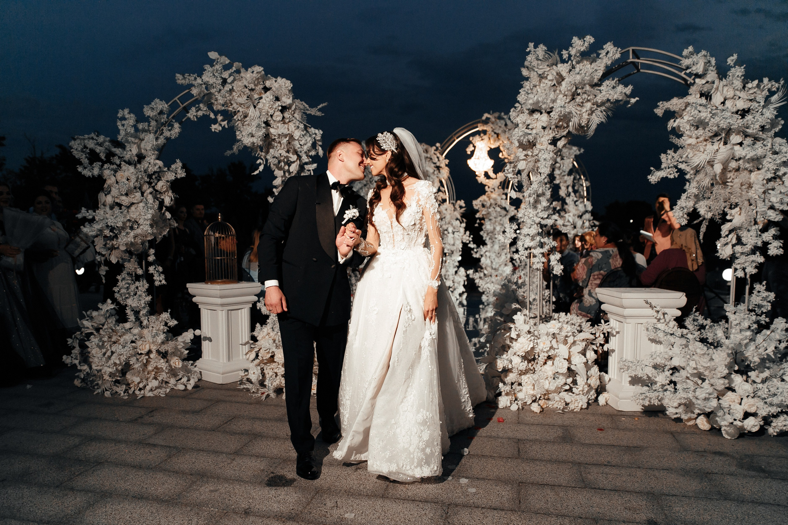 Свадебная фотосессия Vasilie & Carolina в ресторане Richland — eS Photography. Fotograf nuntă & botez în Chișinău — eS Photography