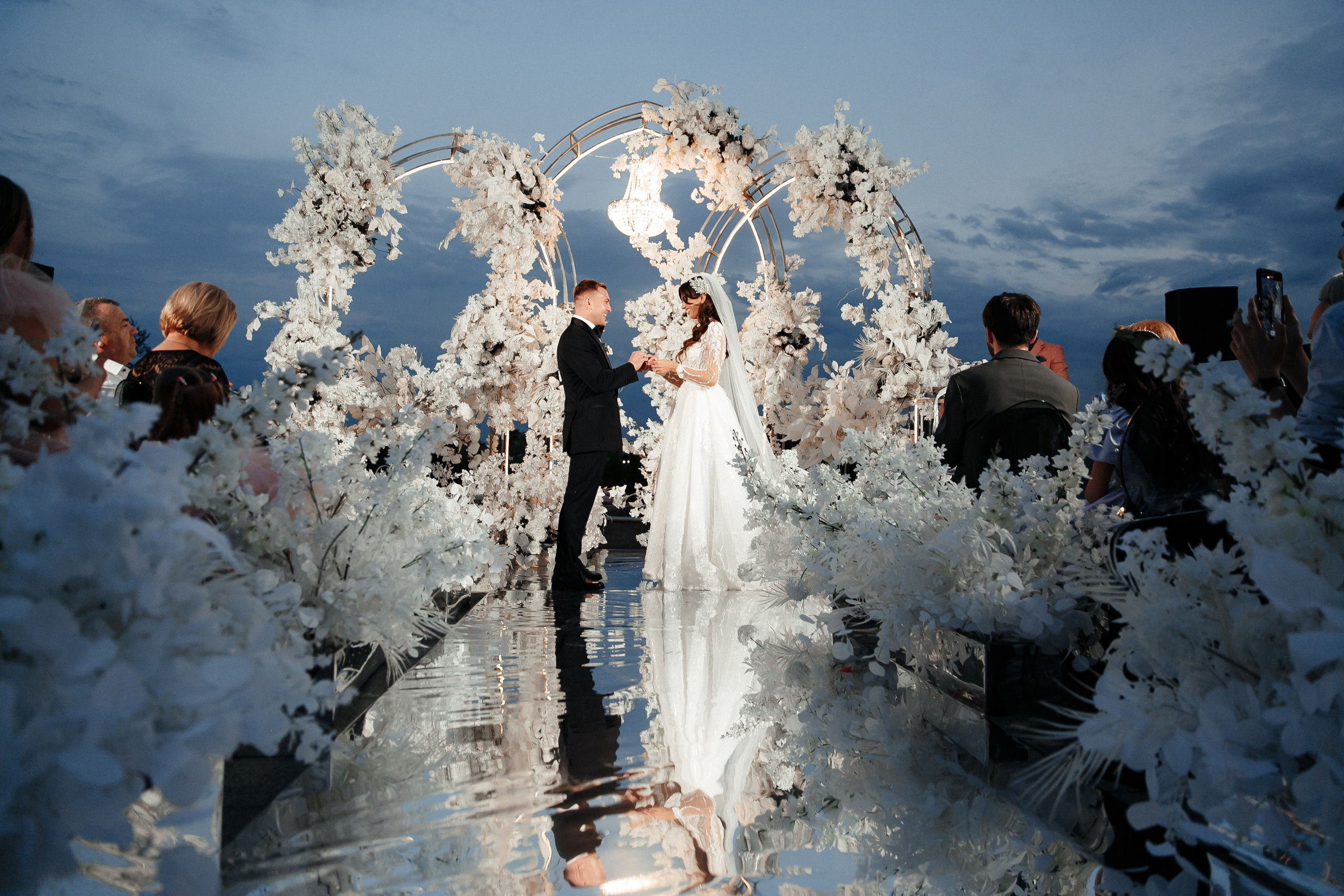 церемония под открытым небом в Richland