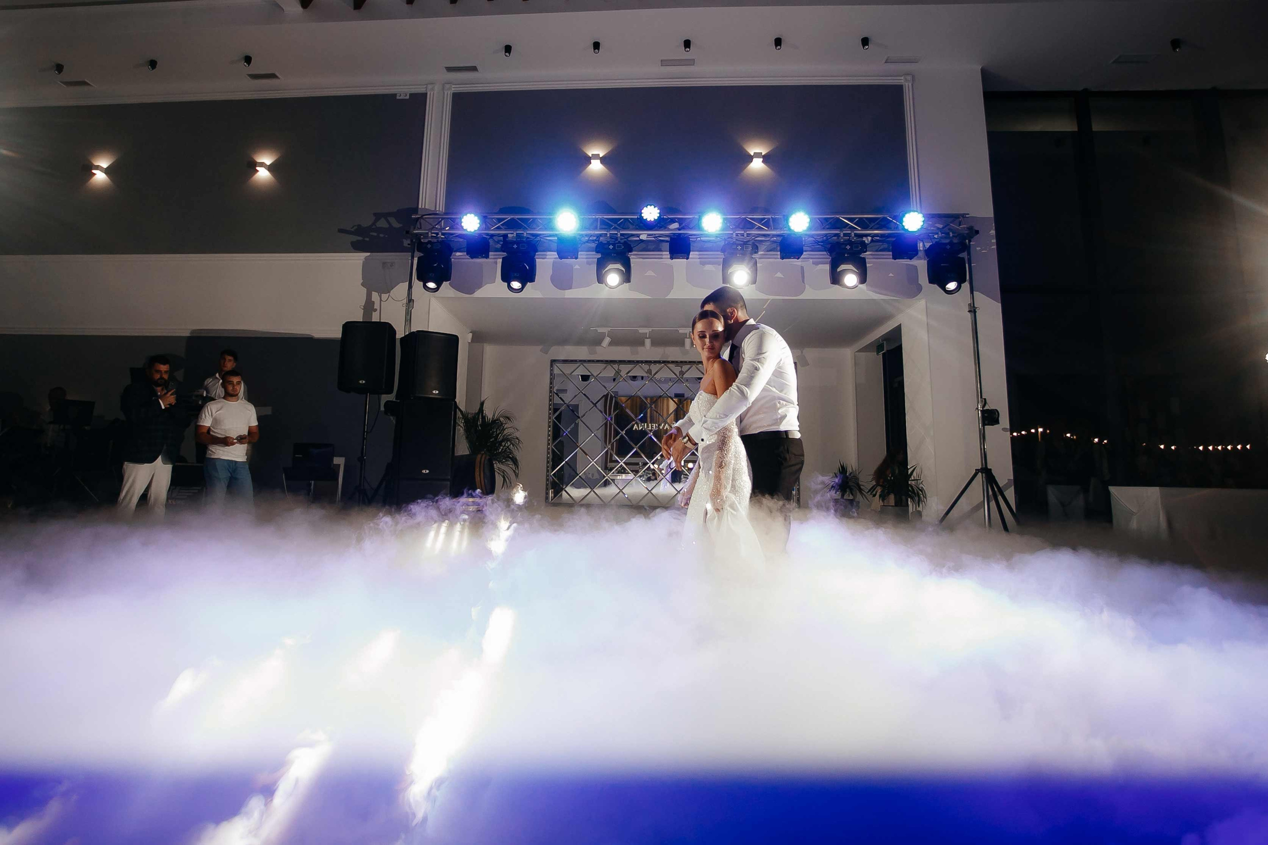 Jhj. Fotograf nuntă & botez în Chișinău — eS Photography