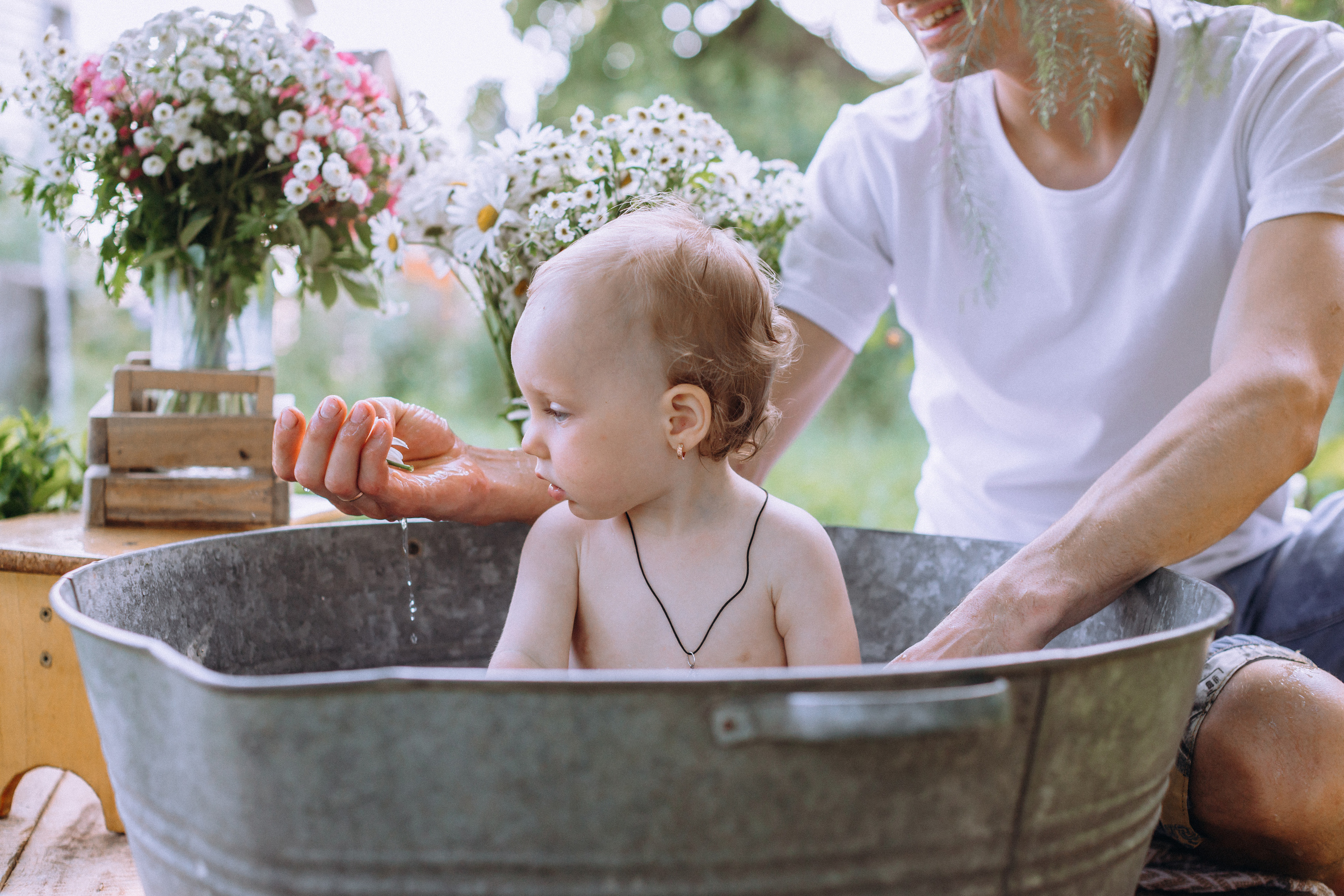 Bath in the garden. Портретний і сімейний фотограф Київ