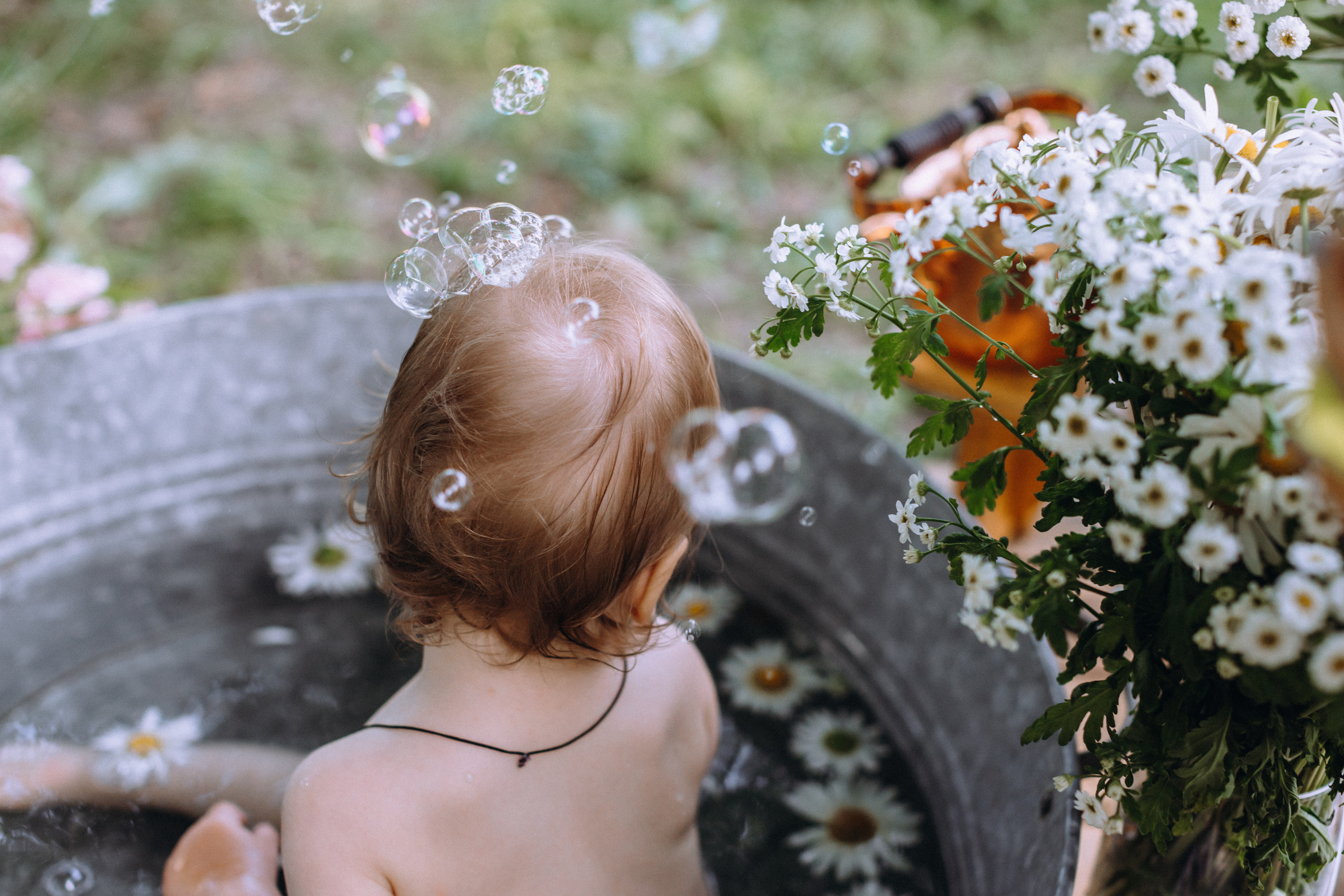 Bath in the garden. Портретний і сімейний фотограф Київ