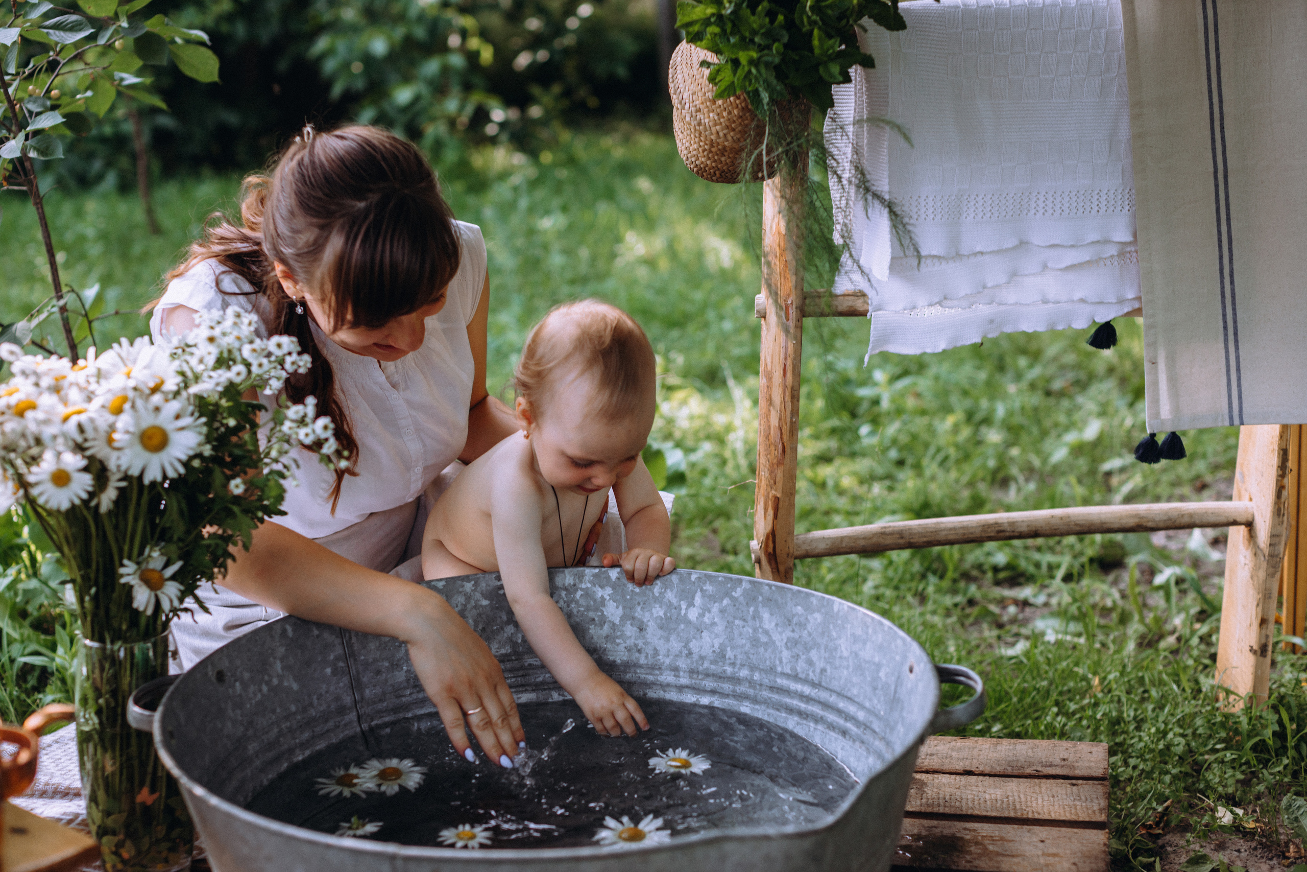 Bath in the garden. Портретний і сімейний фотограф Київ