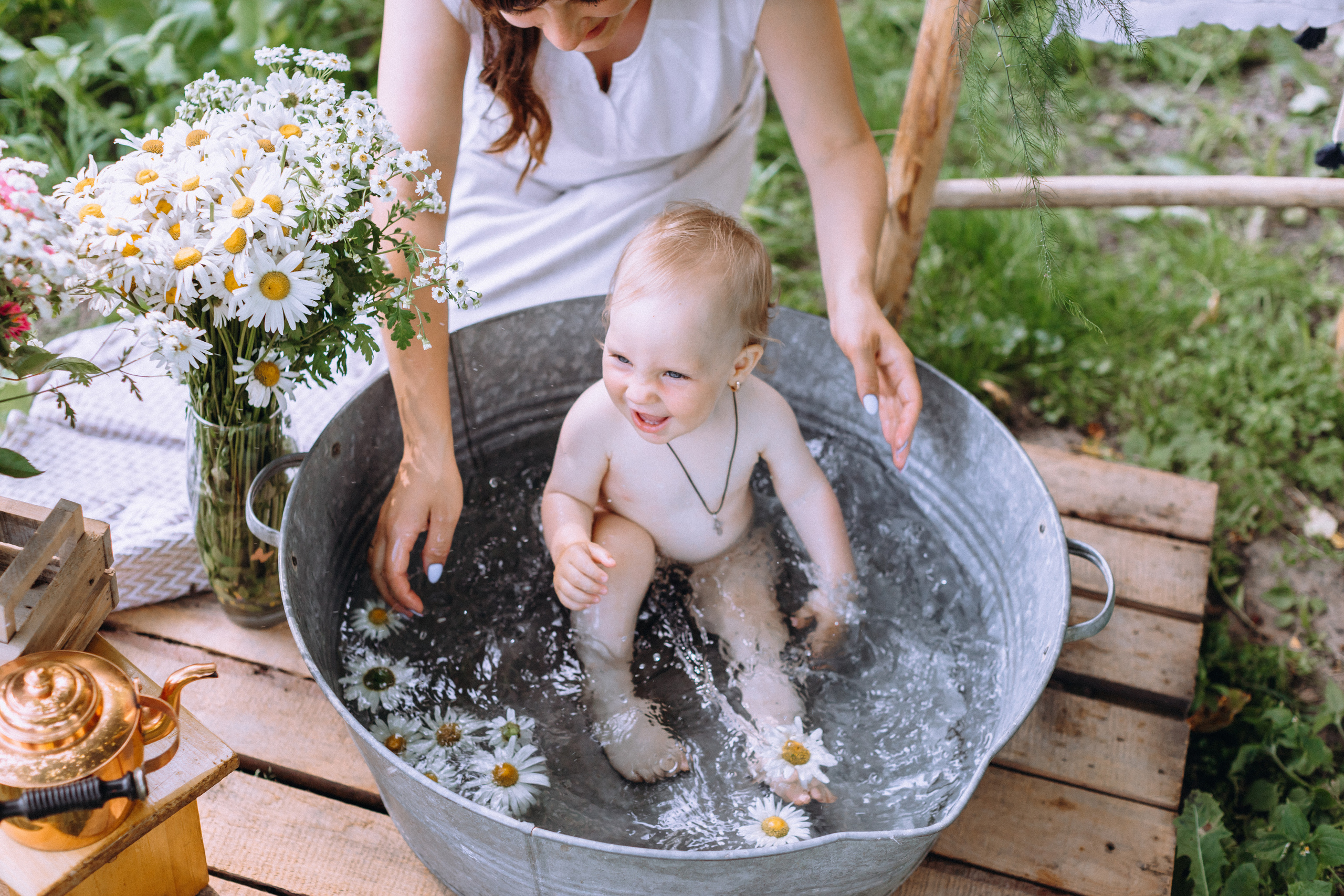 Bath in the garden. Портретний і сімейний фотограф Київ