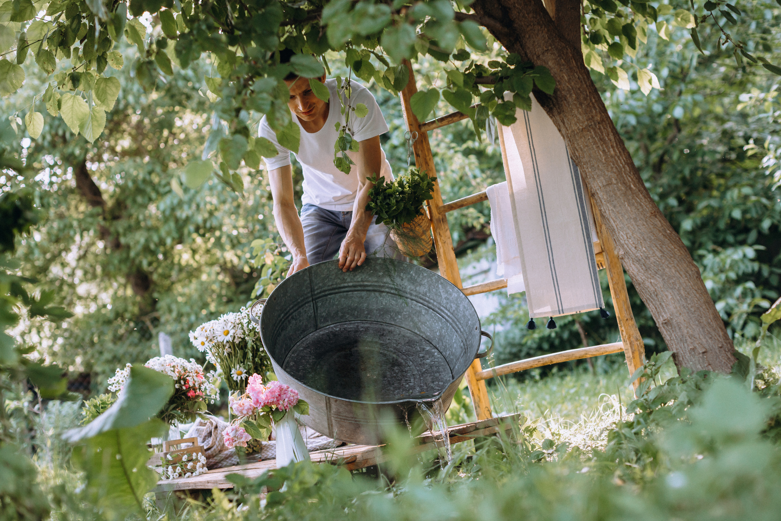 Bath in the garden. Портретний і сімейний фотограф Київ