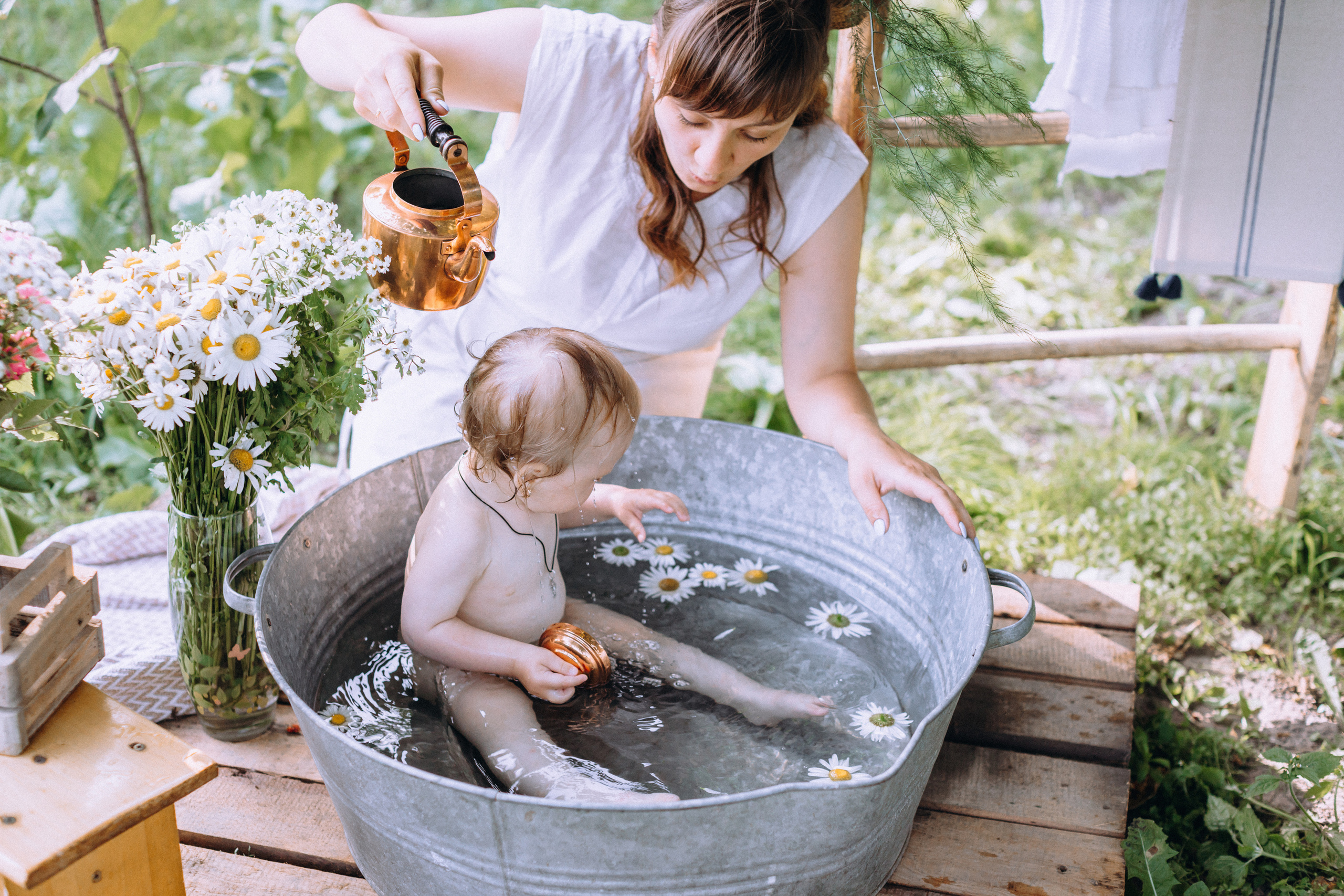 Bath in the garden. Портретний і сімейний фотограф Київ