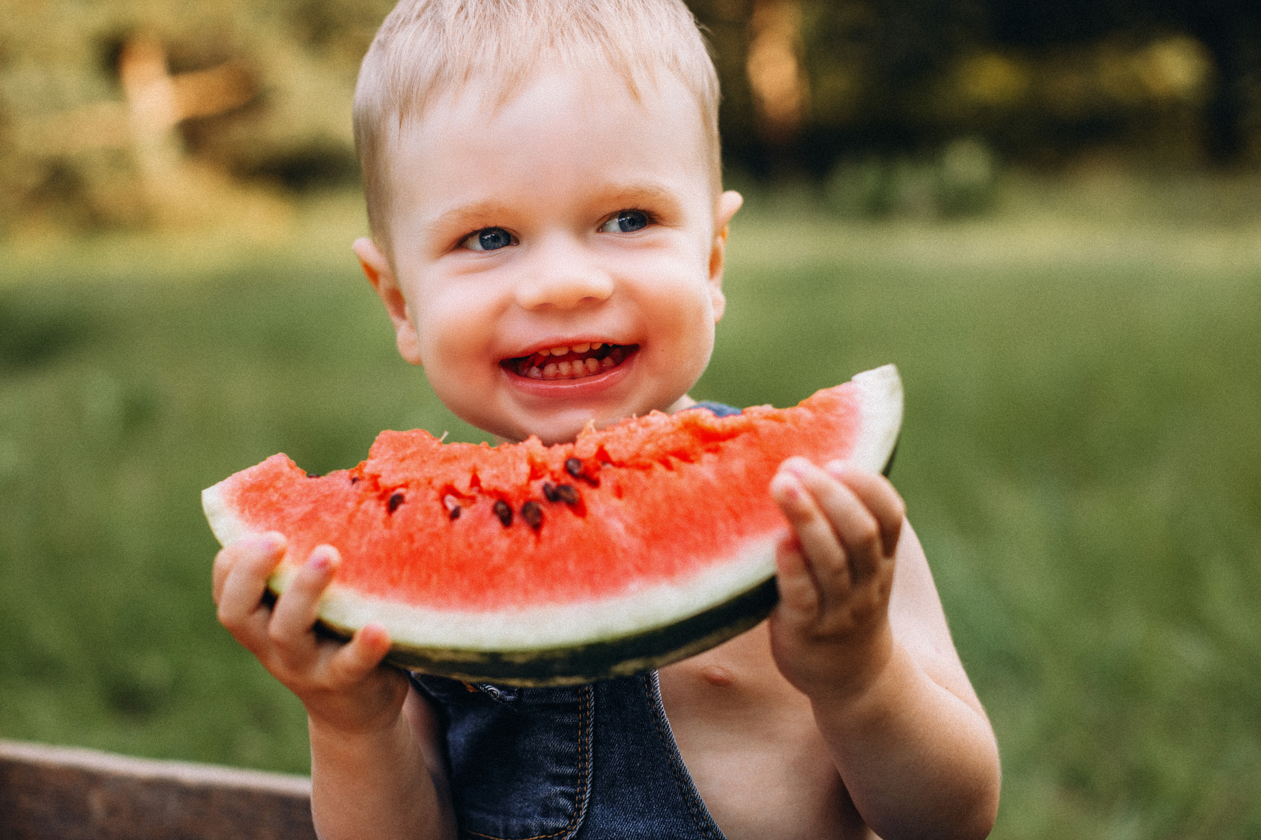 Перший кавун Михайлика. Портретний і сімейний фотограф Київ