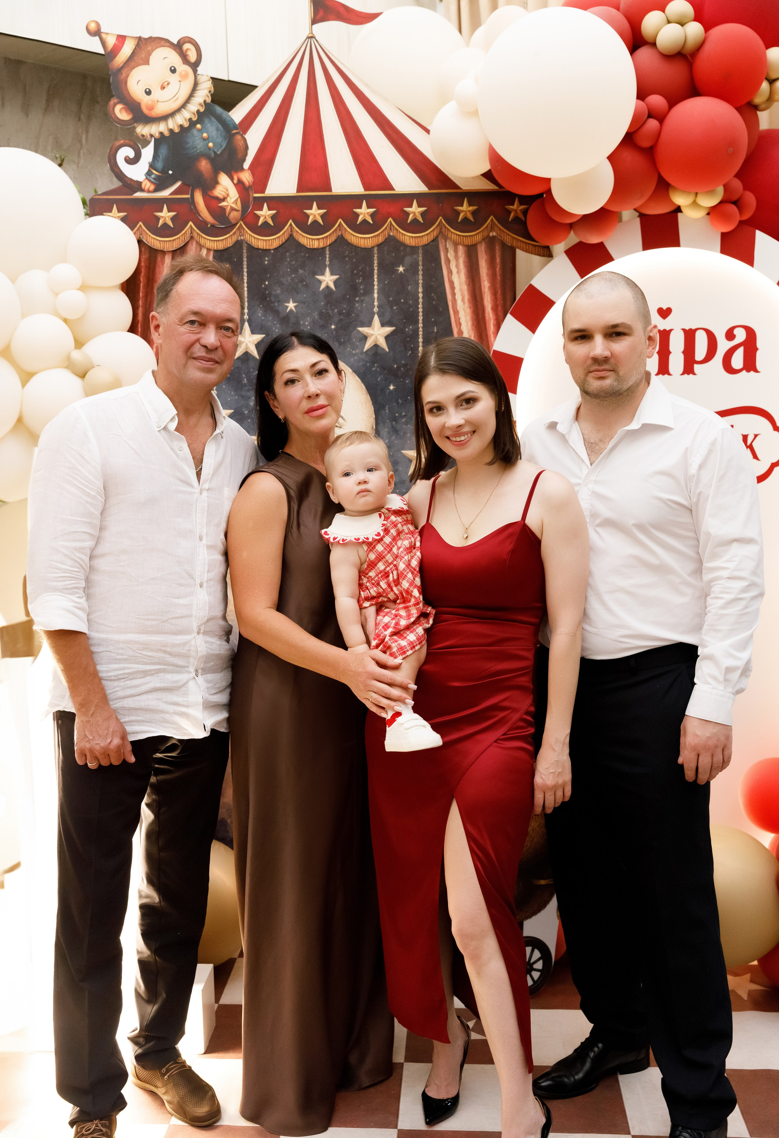 Кіра - 1 рік. Весільний та сімейний фотограф у Харкові Ткаченко Світлана