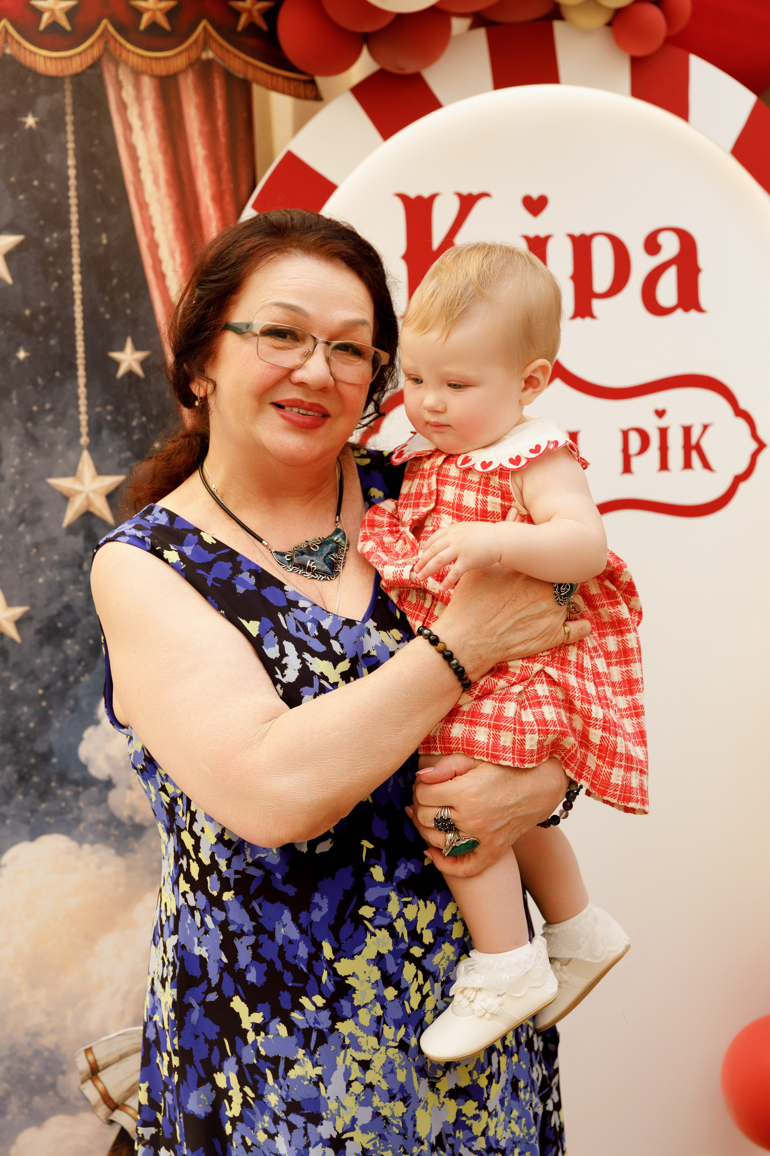 Кіра - 1 рік. Весільний та сімейний фотограф у Харкові Ткаченко Світлана