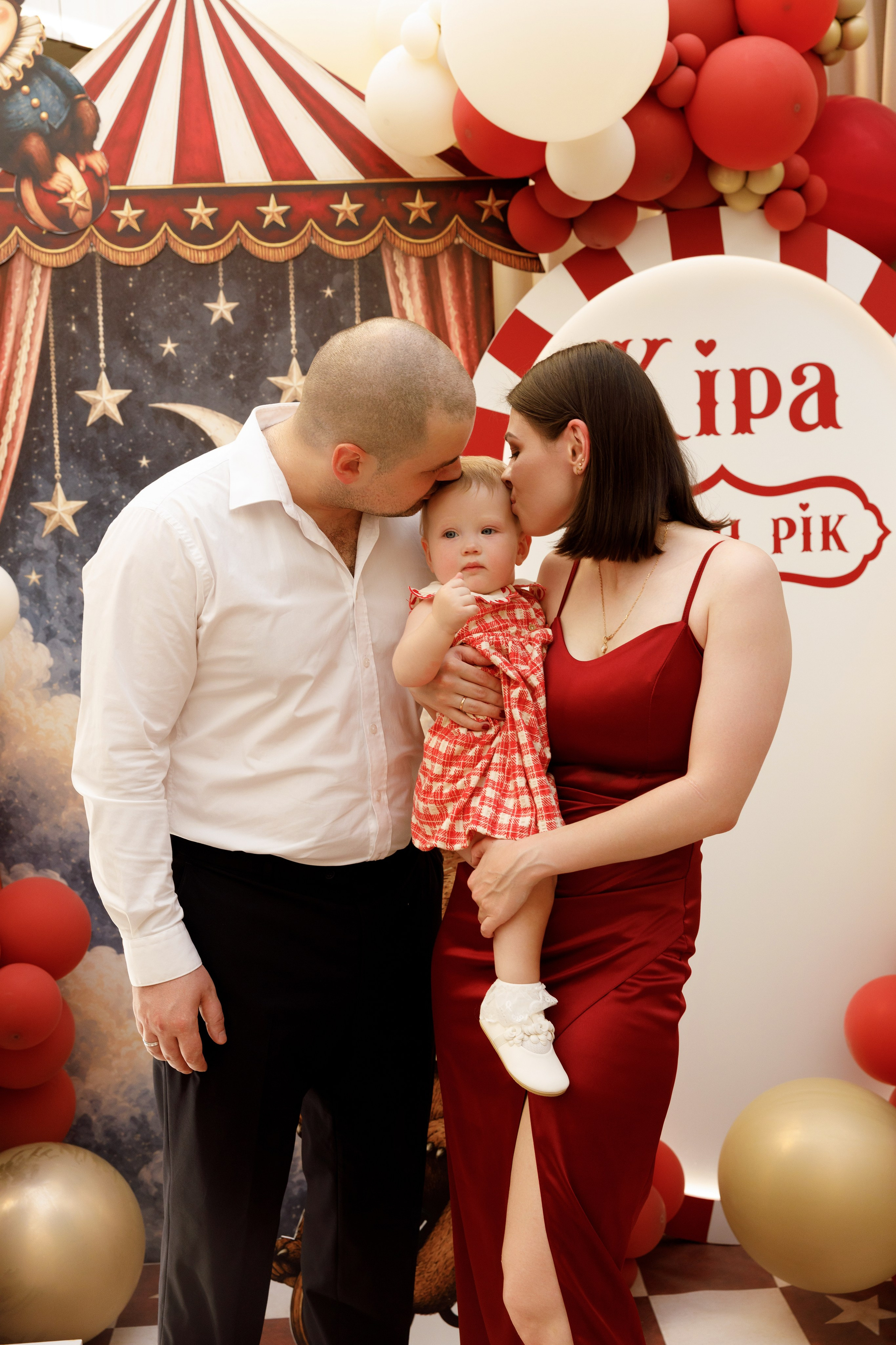 Кіра - 1 рік. Весільний та сімейний фотограф у Харкові Ткаченко Світлана