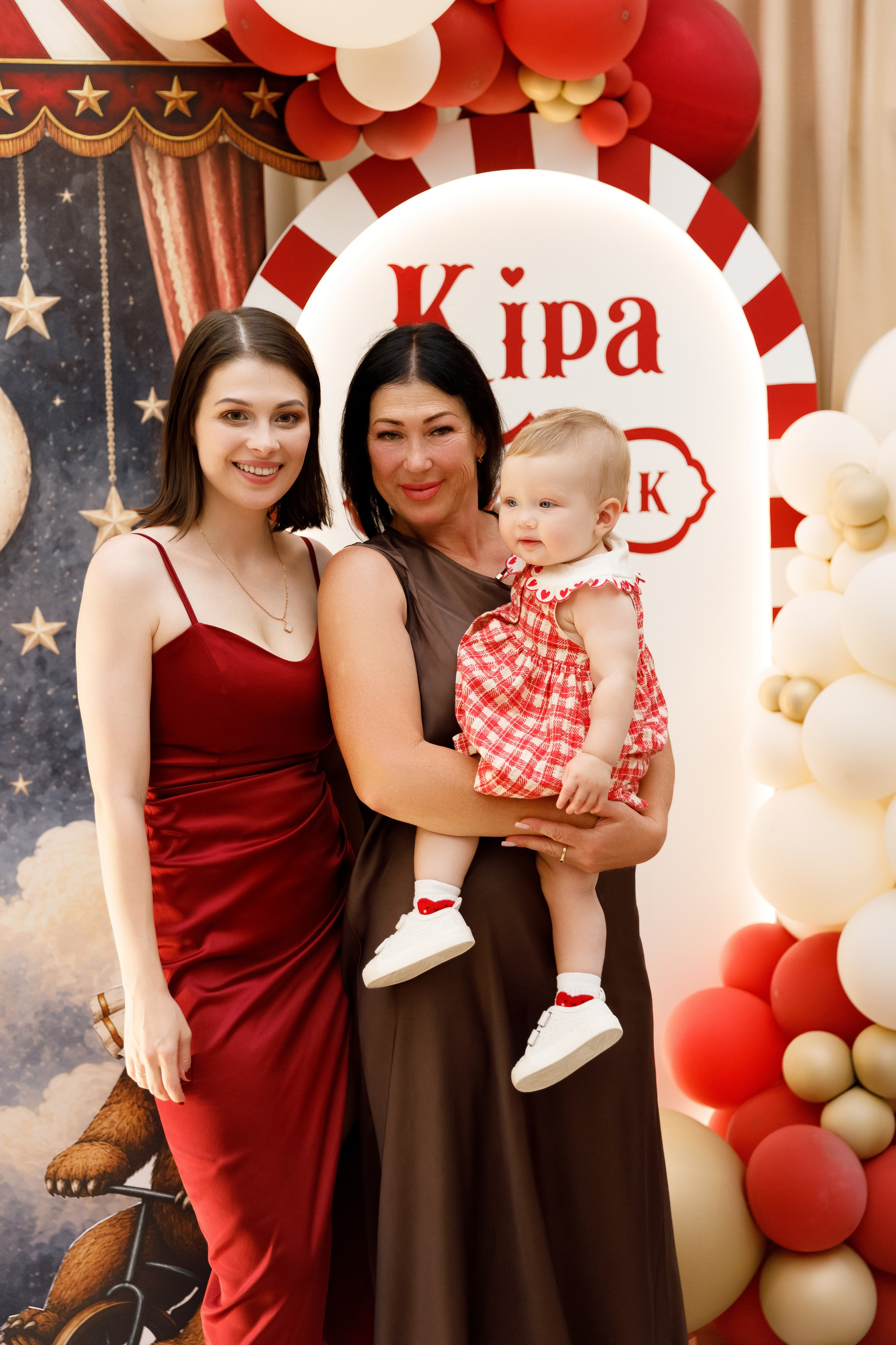Кіра - 1 рік. Весільний та сімейний фотограф у Харкові Ткаченко Світлана