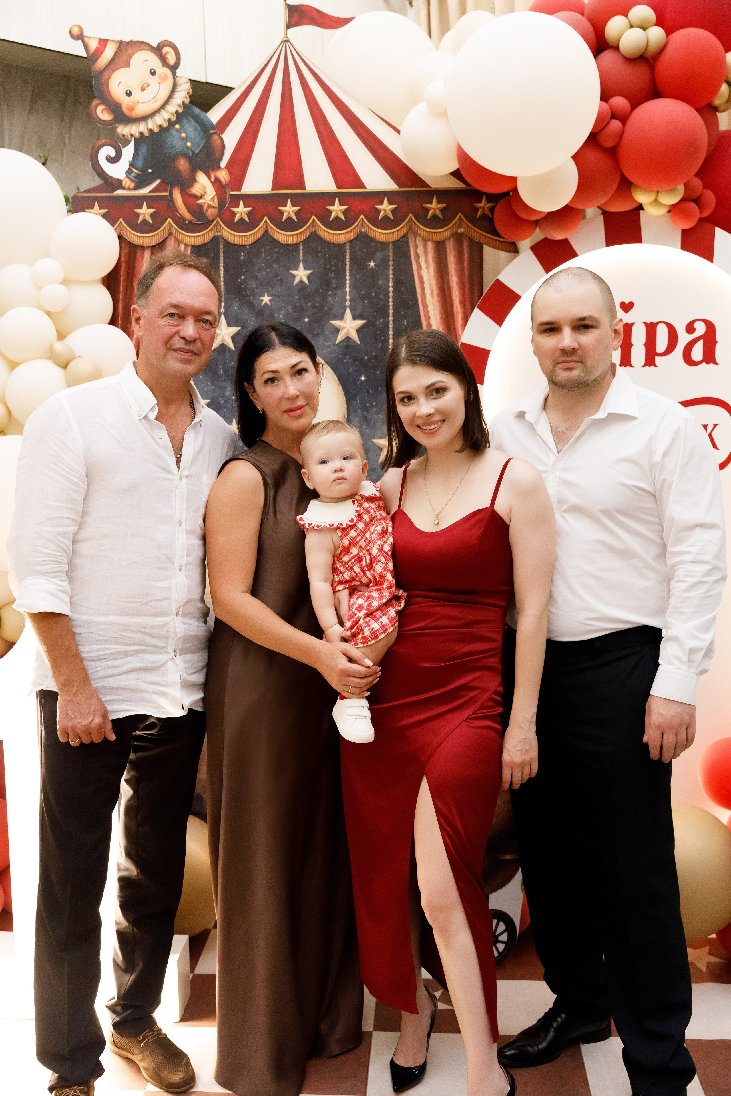 Кіра - 1 рік. Весільний та сімейний фотограф у Харкові Ткаченко Світлана