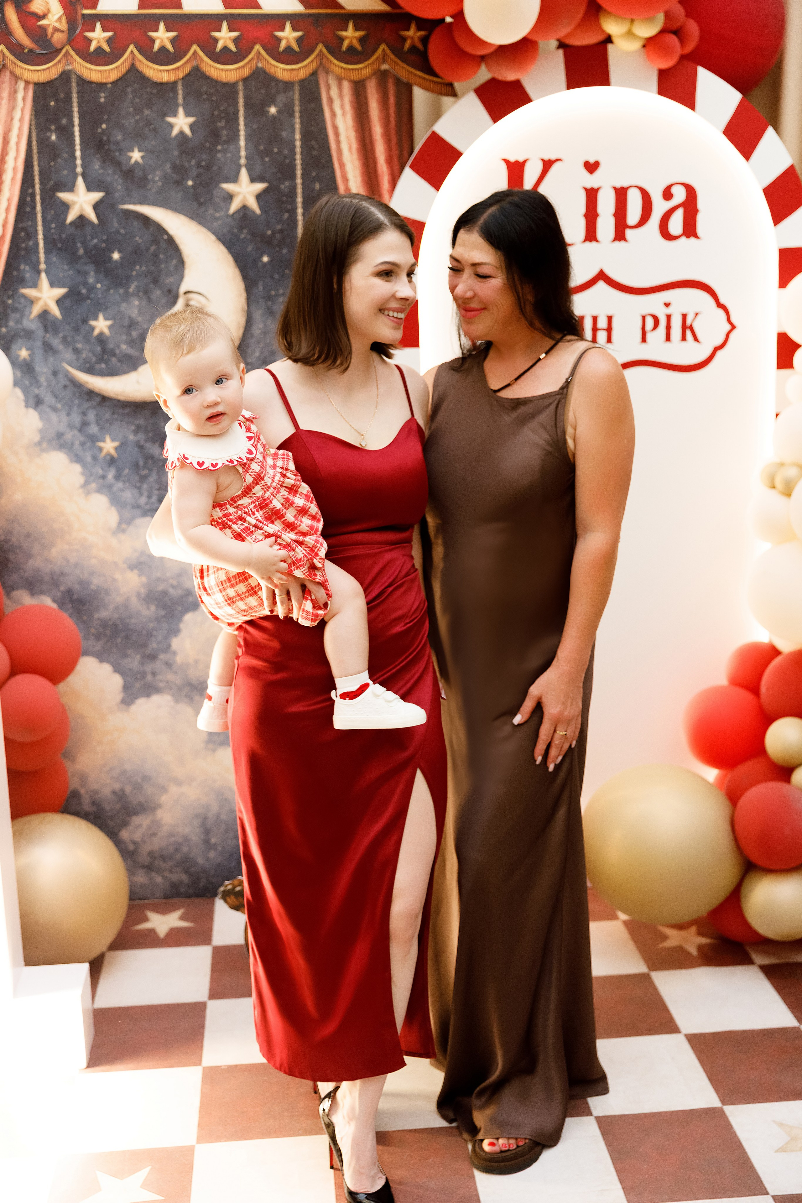 Кіра - 1 рік. Весільний та сімейний фотограф у Харкові Ткаченко Світлана