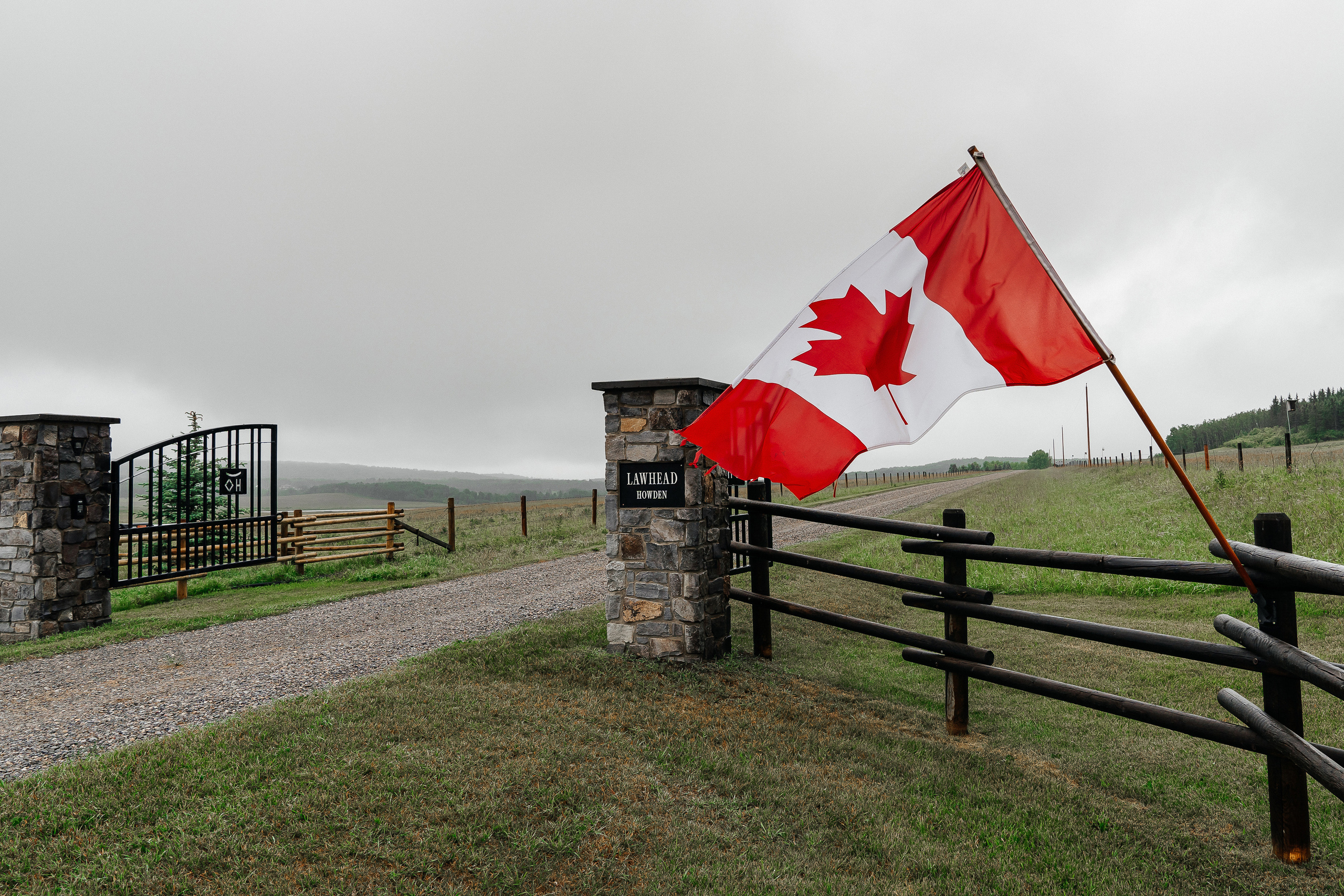 Tyrone & Glennda. Wedding and Family Photographer in Calgary