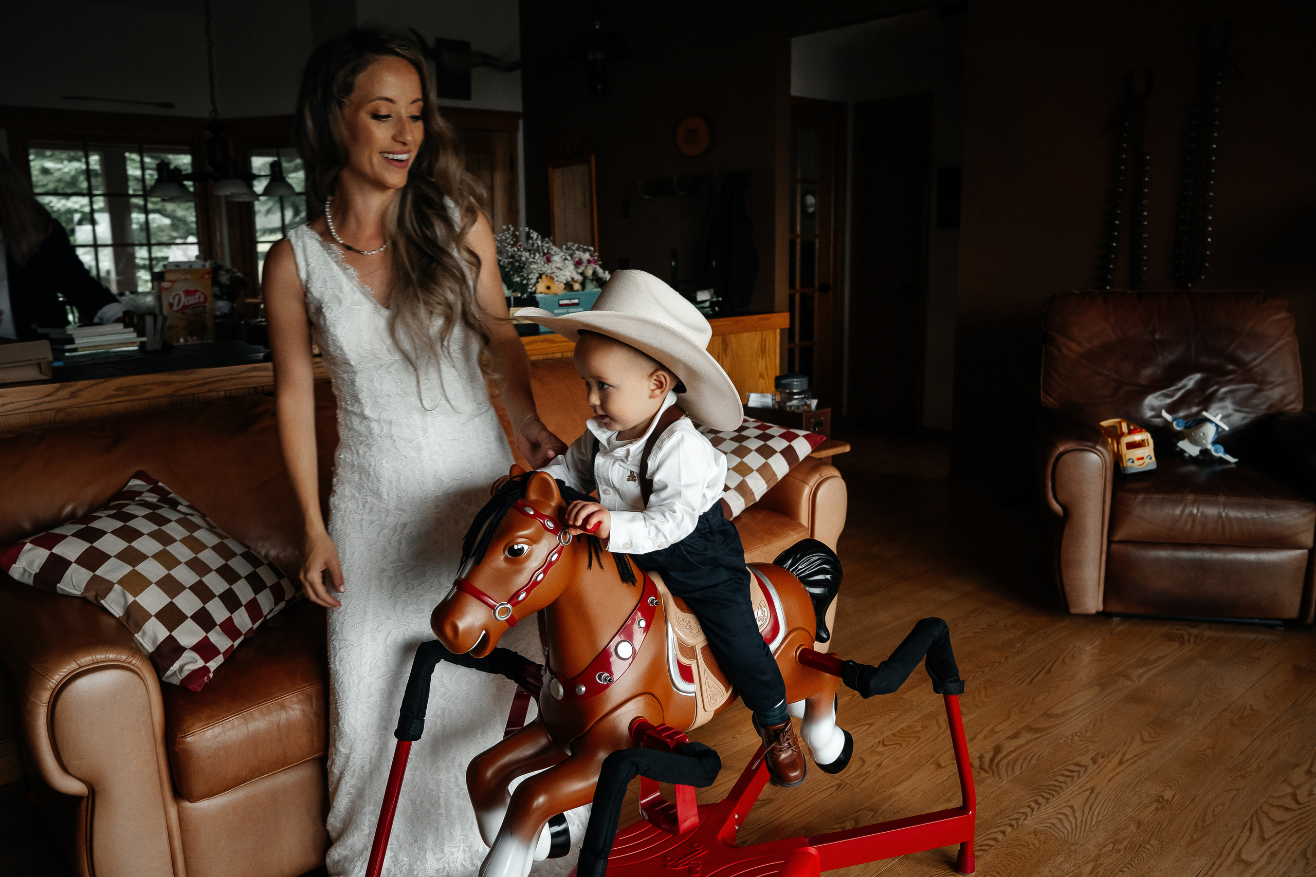 Tyrone & Glennda. Wedding and Family Photographer in Calgary