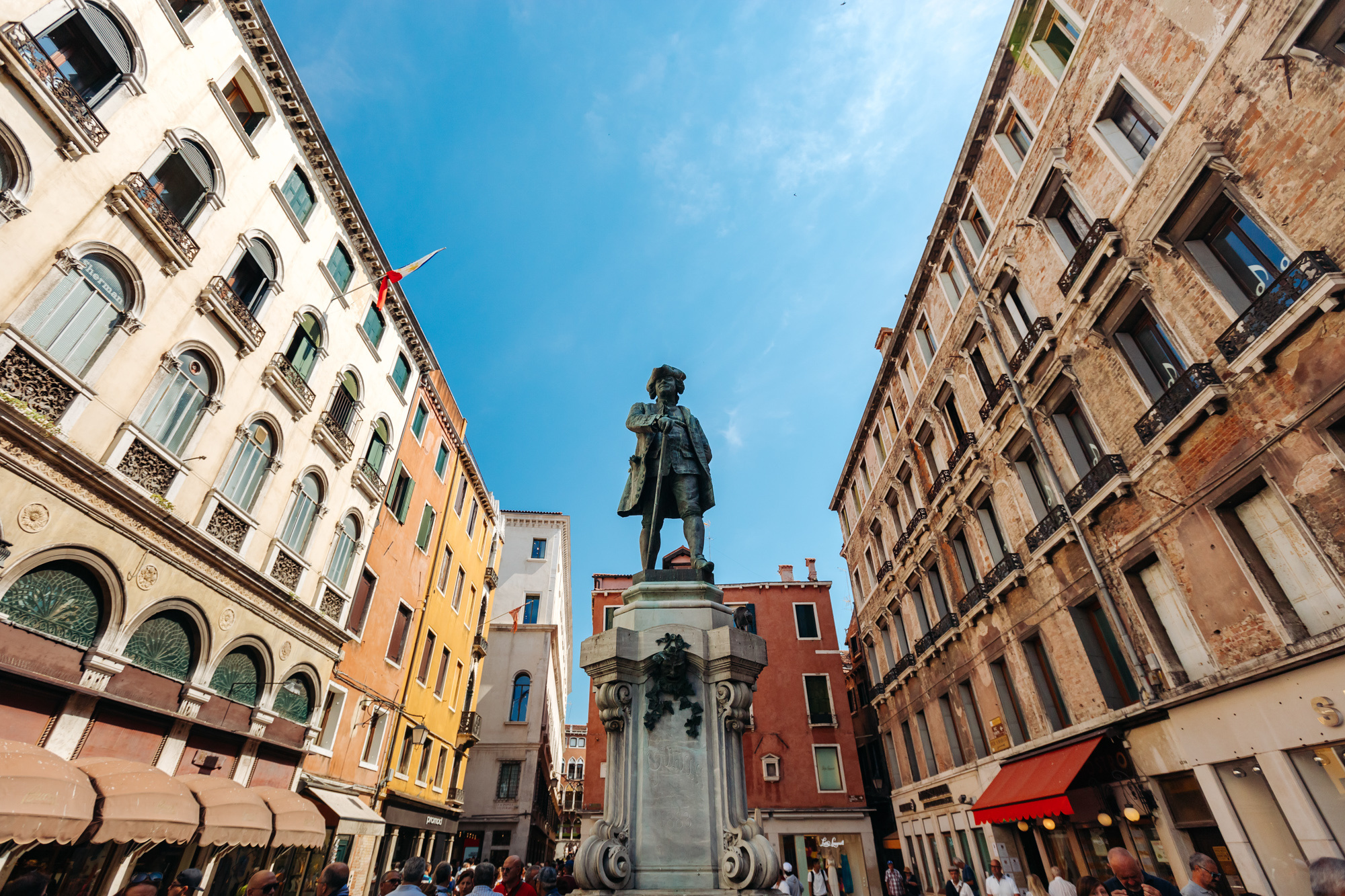 VENICE. Wedding and Family Photographer in Calgary