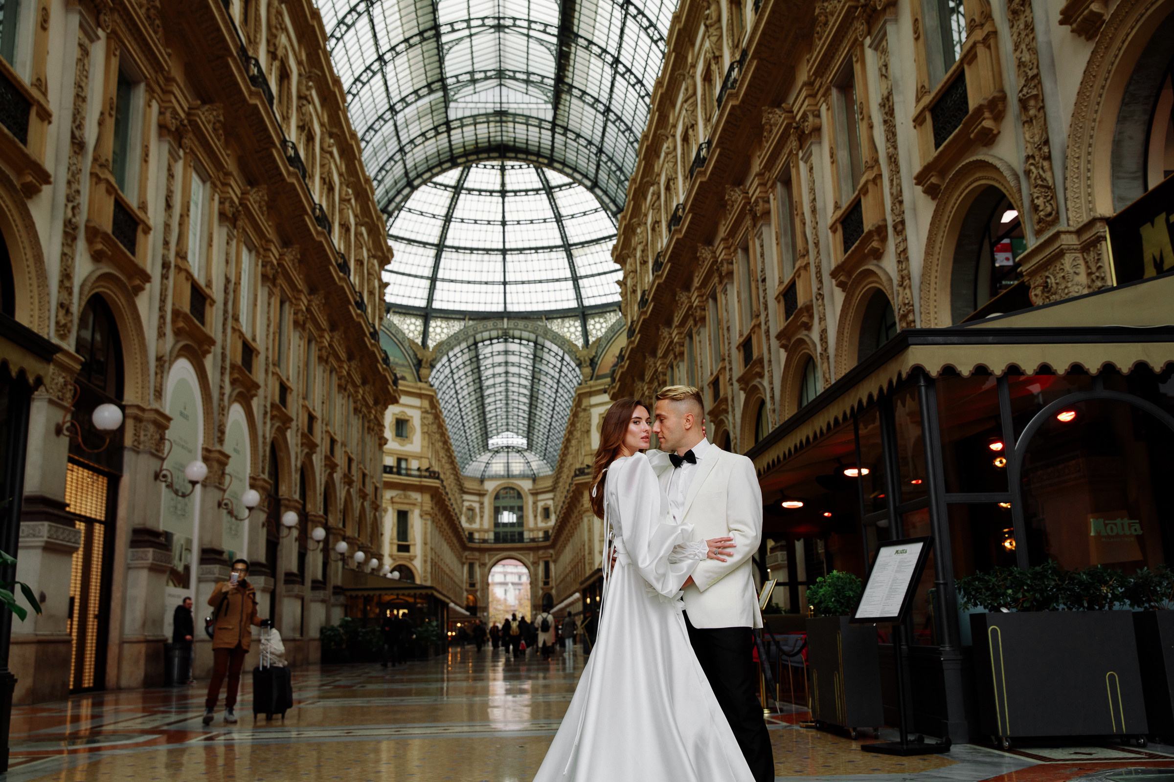 Matteo & Milana Milan. Wedding photographer in Italy |Florence, Roma, Como, Tuscan, Venice