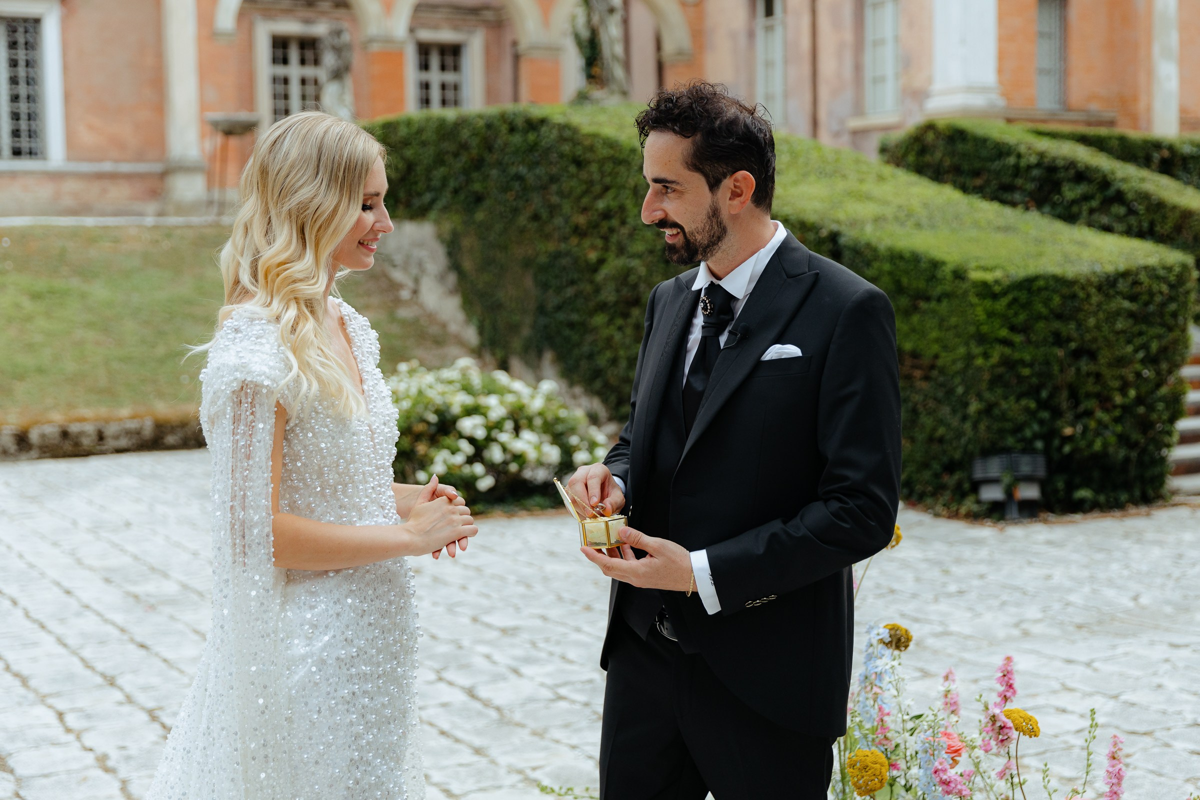 Filippo and Anastasia Villa des Vergers. Wedding photographer in Italy |Florence, Roma, Como, Tuscan, Venice