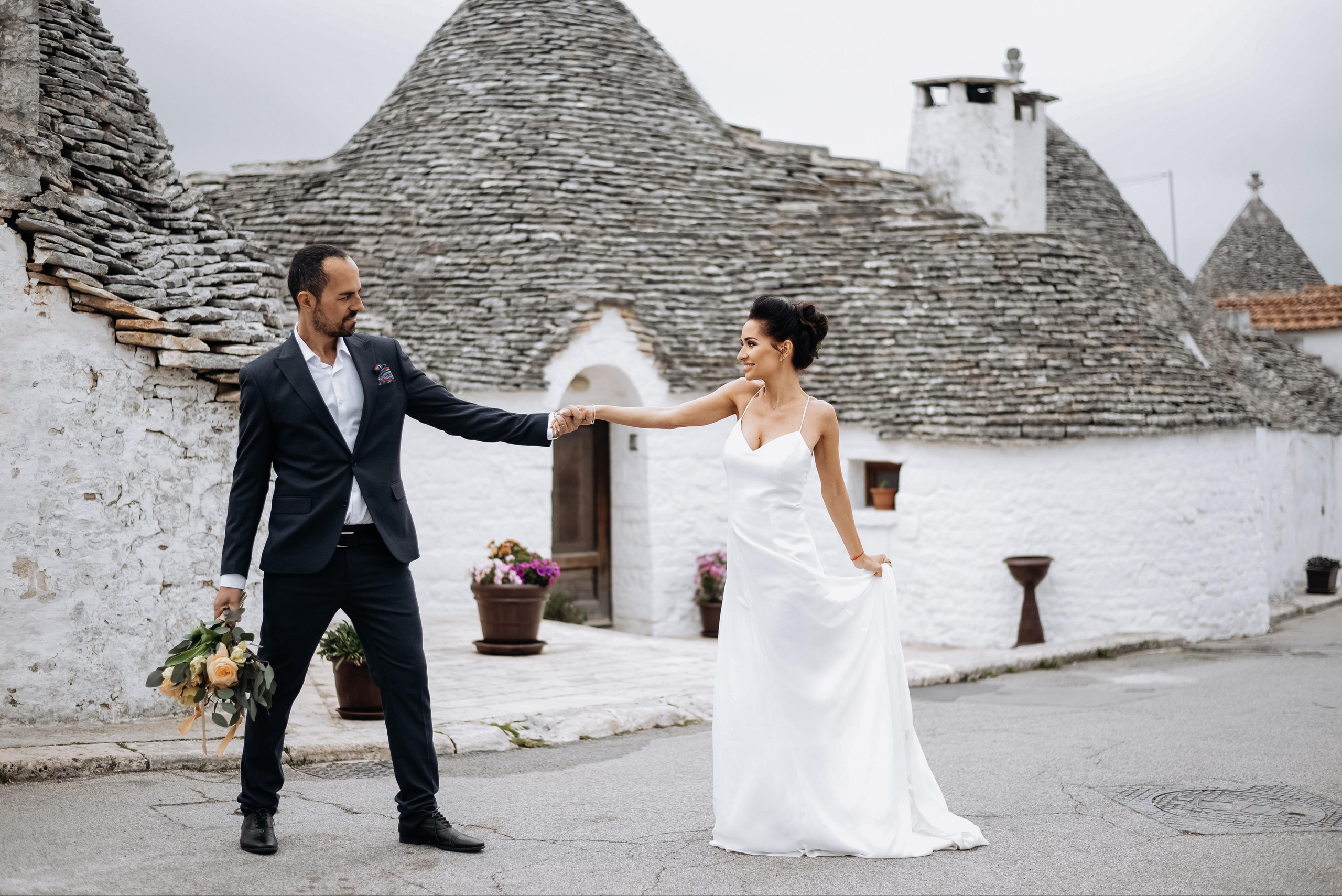 Julia & Jovani — Alberobello. Главная