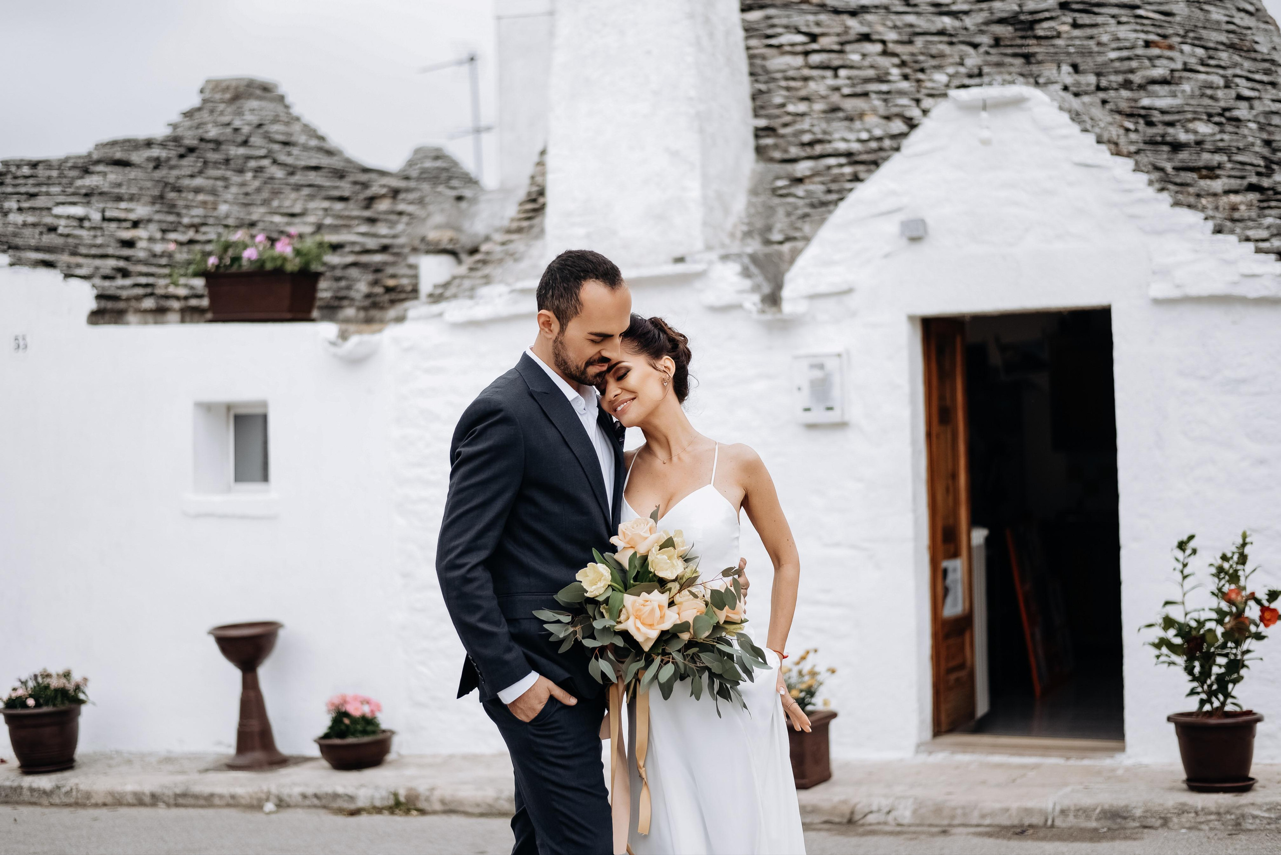 Julia & Jovani — Alberobello. Главная