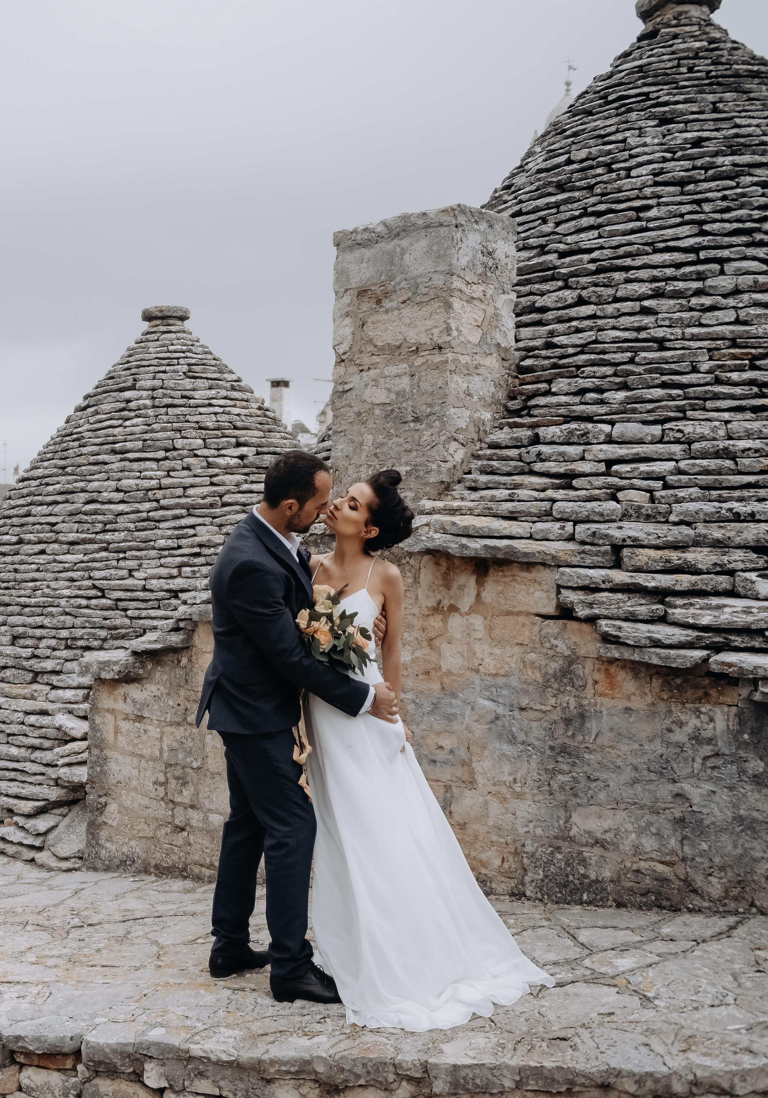 Julia & Jovani — Alberobello. Главная