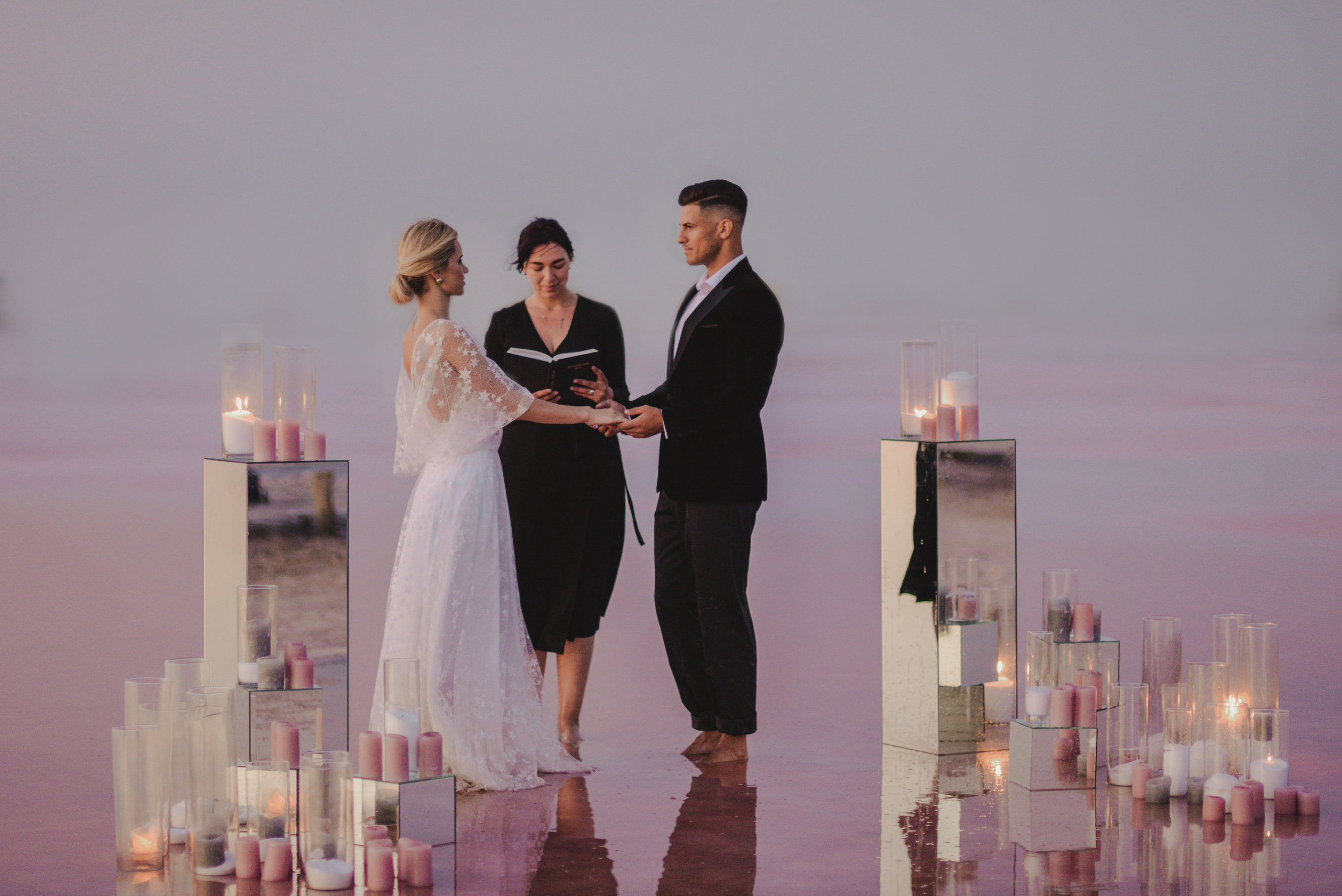 Pink Lake. Главная