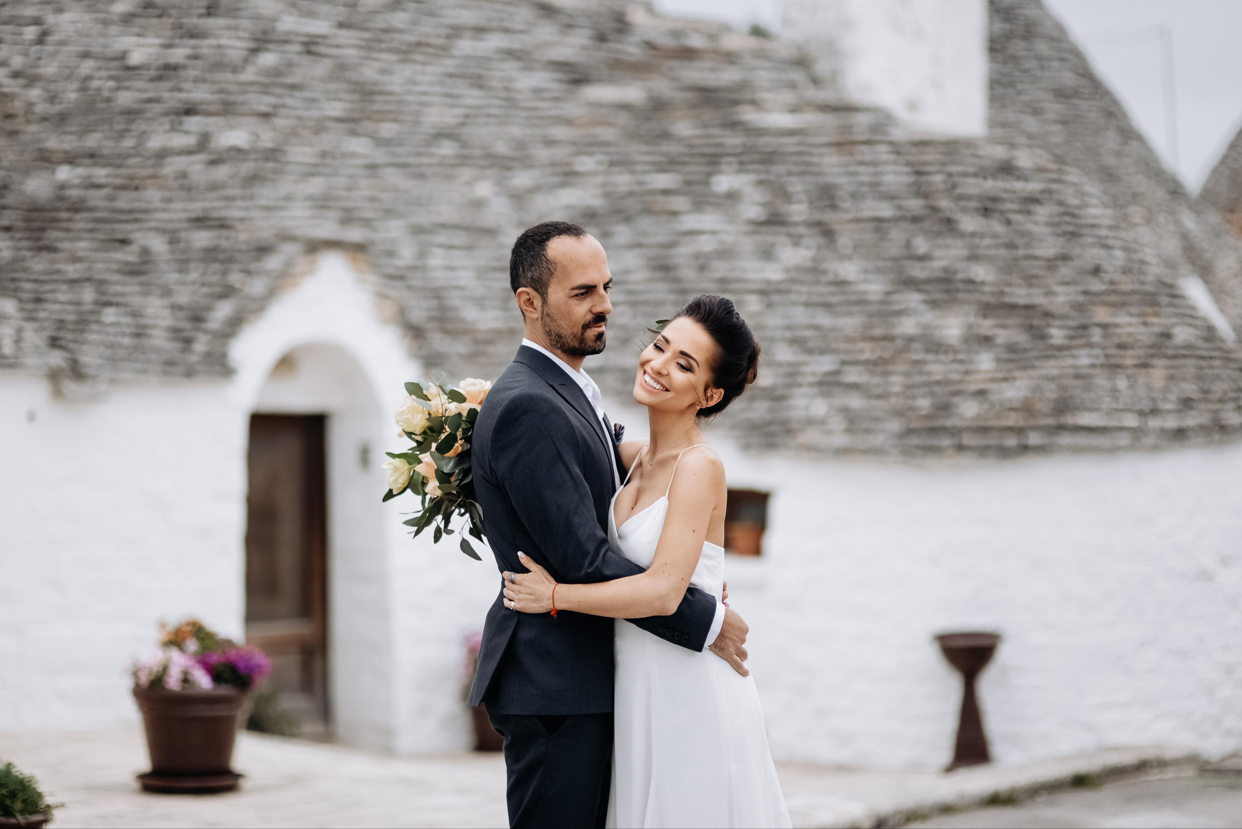 Julia & Jovani — Alberobello. Главная