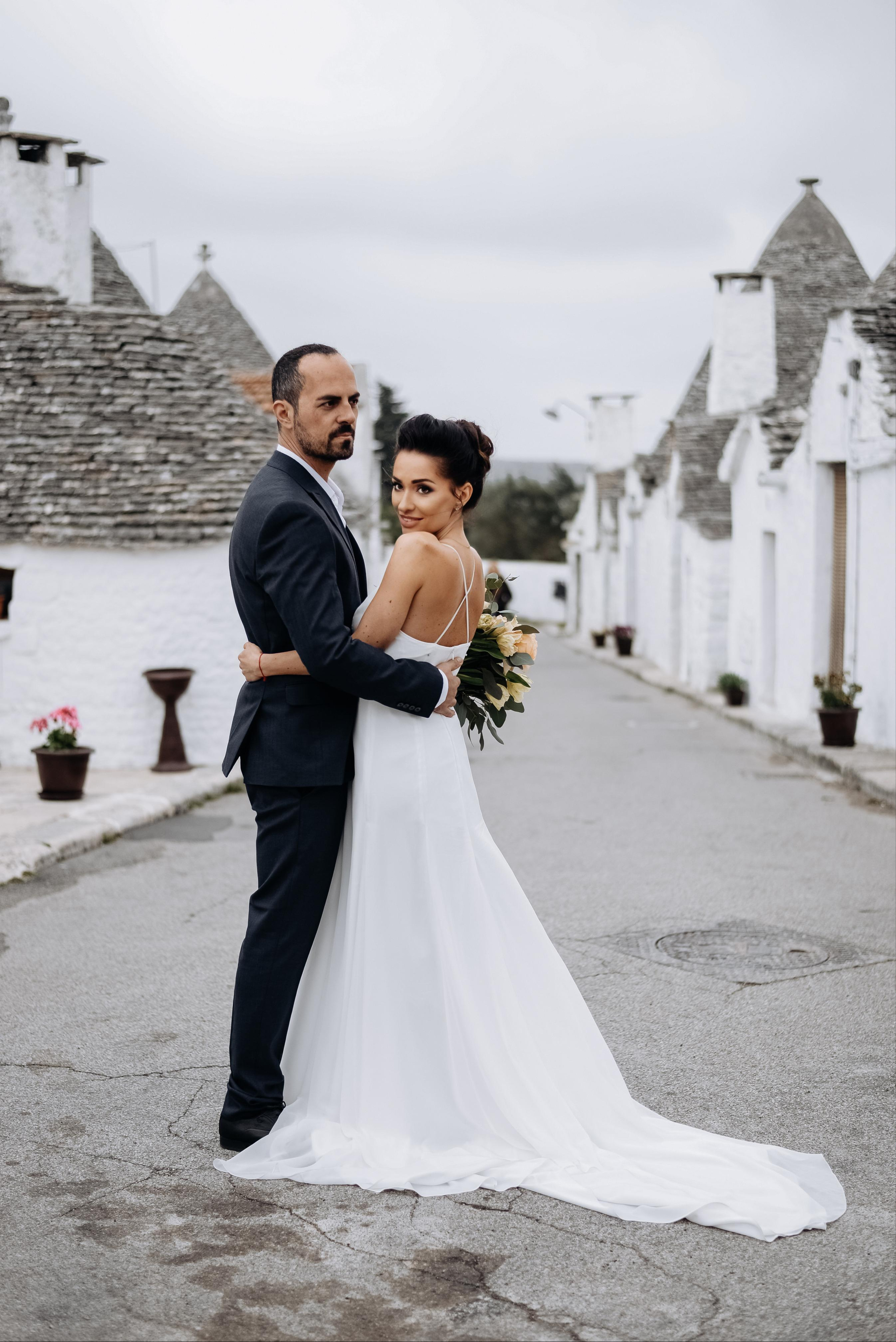 Julia & Jovani — Alberobello. Главная