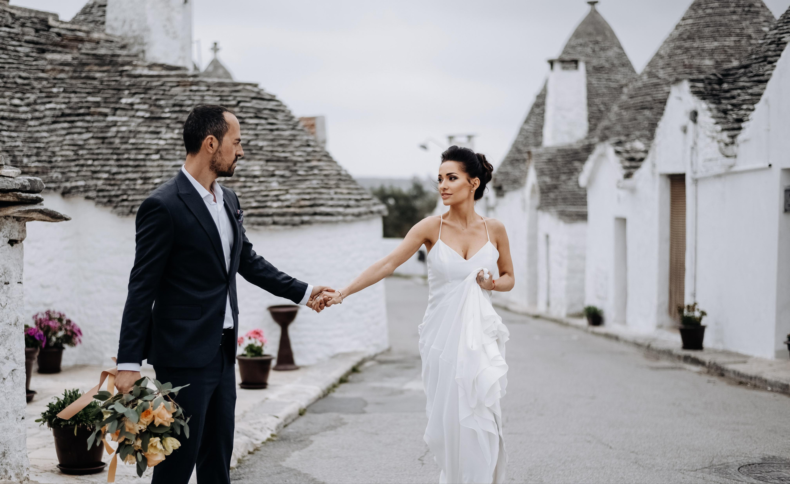 Julia & Jovani — Alberobello. Главная