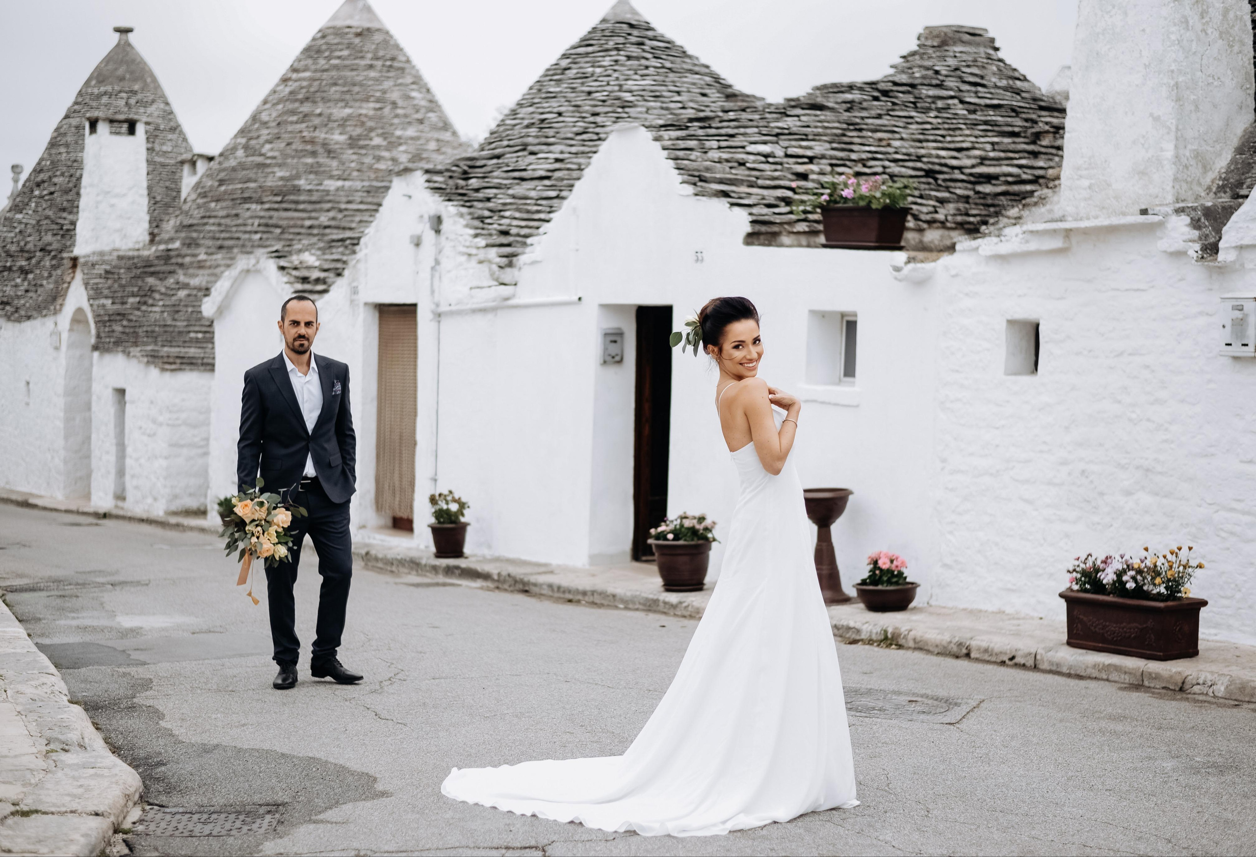 Julia & Jovani — Alberobello. Главная