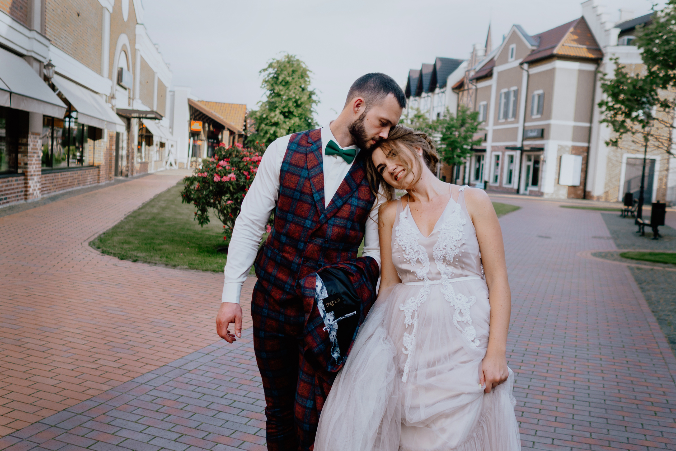 Artur & Nika manufactura. Wedding and family photographer in Kiev and Europe Oleg Nemchenko