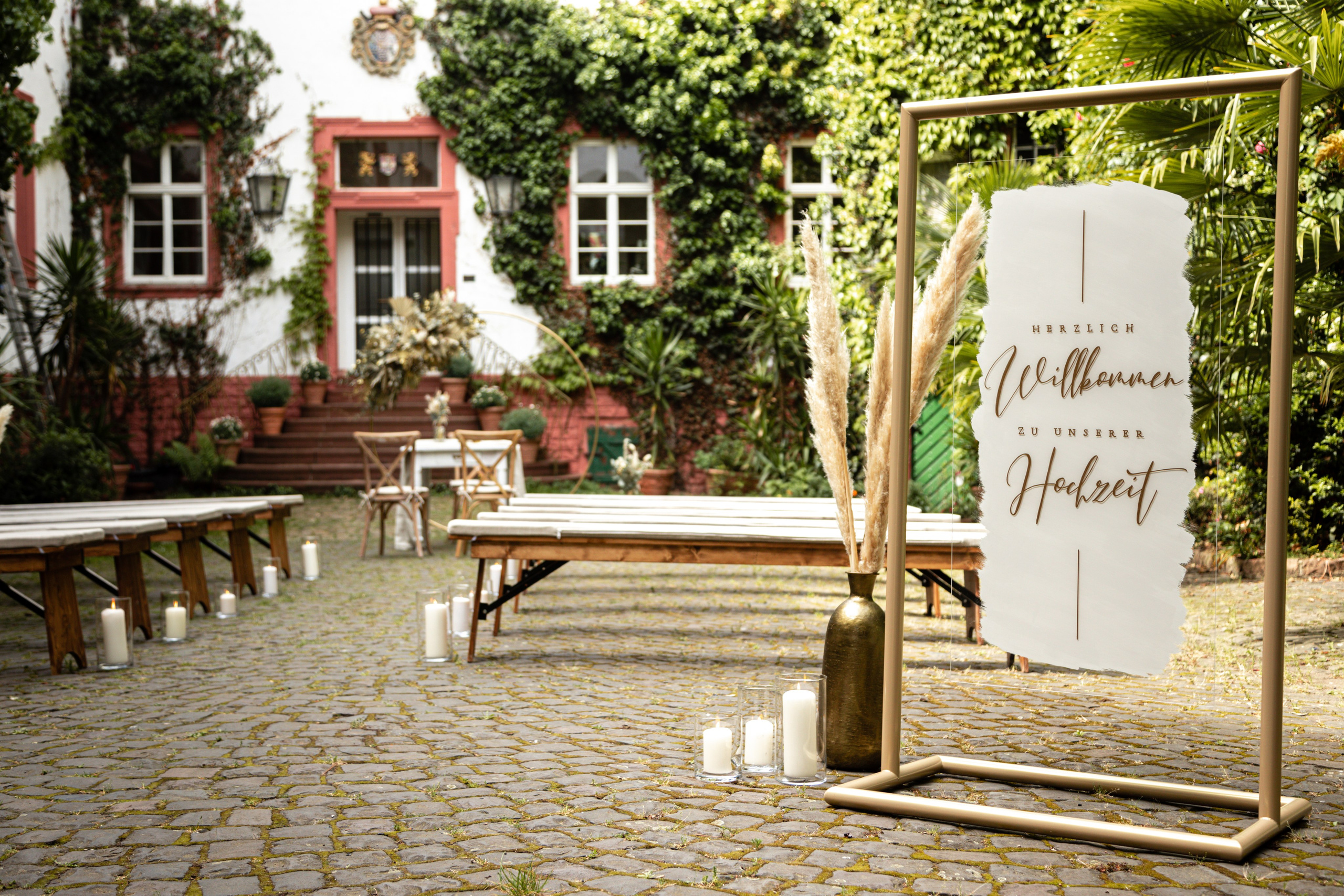 Interieur- & Raumfotografie für Unternehmen. Ein Fotografin, mit dem es angenehm zu arbeiten ist